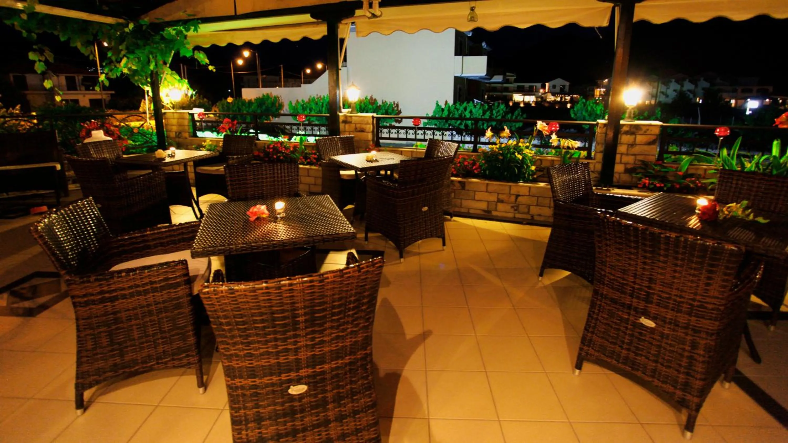 Lounge or bar in Hotel Odeon