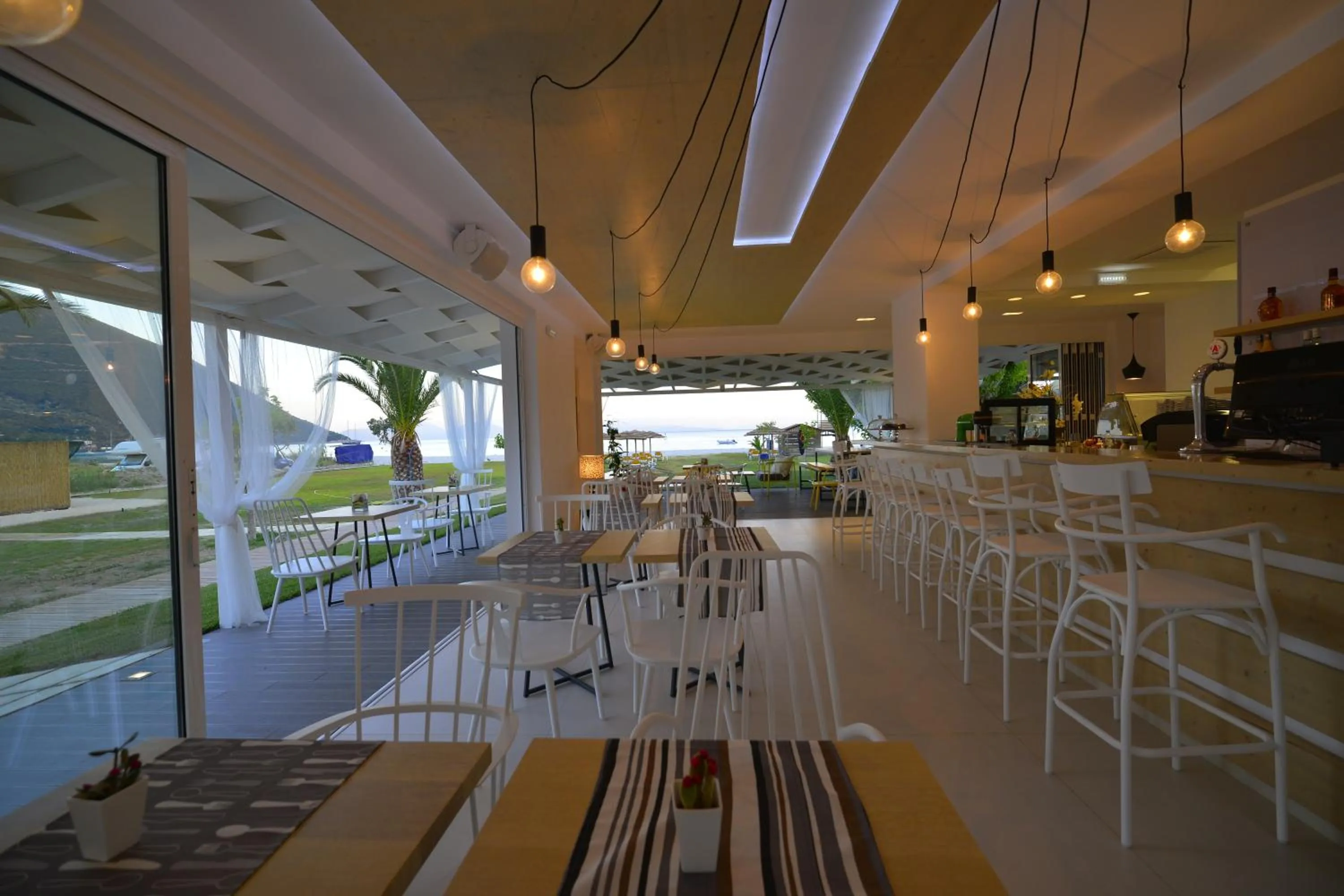 Lounge or bar in Hotel Odeon