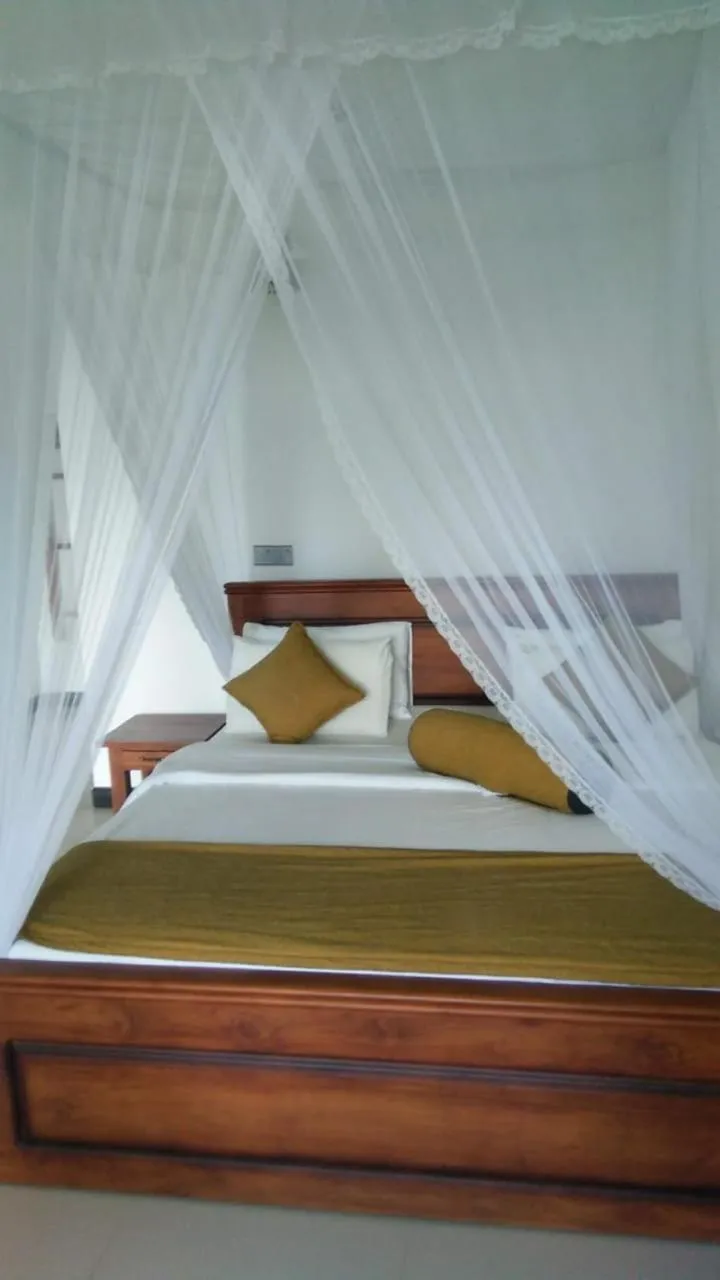 Bed in Maple home stay and cottage