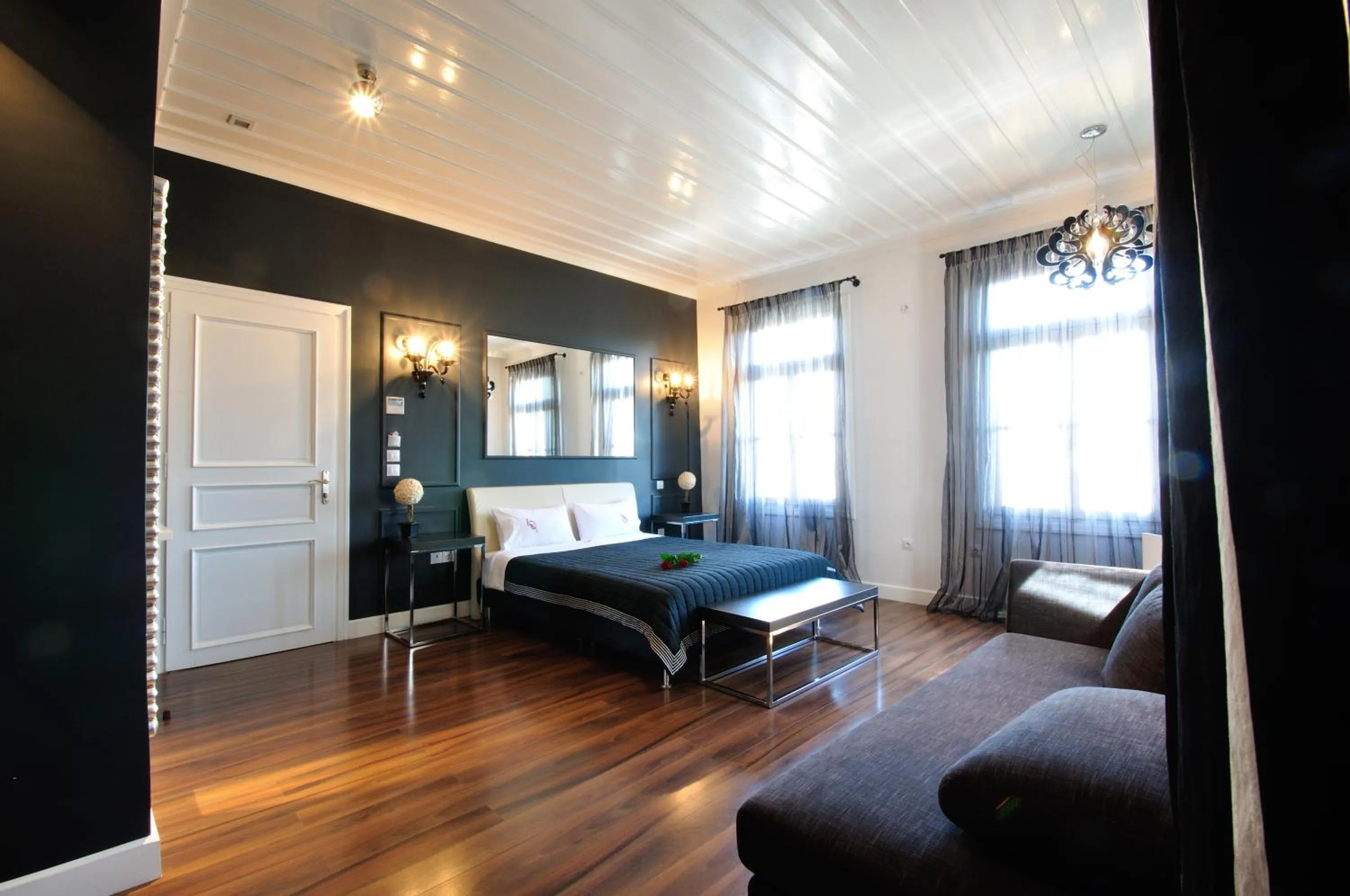 Photo of the whole room, Bed in il Palazzo Rooms & Suites