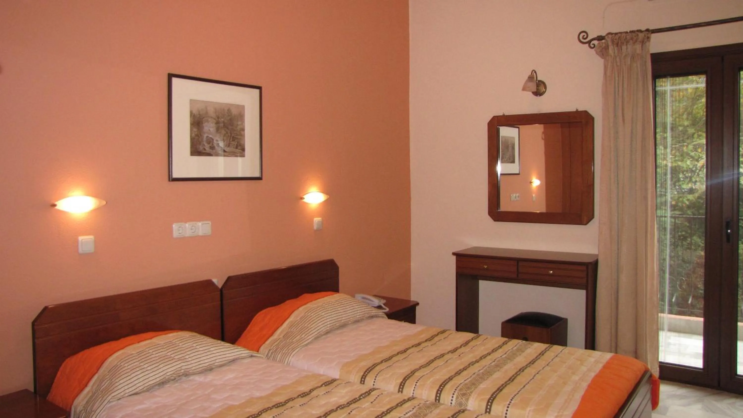 Bed in Spanias Hotel