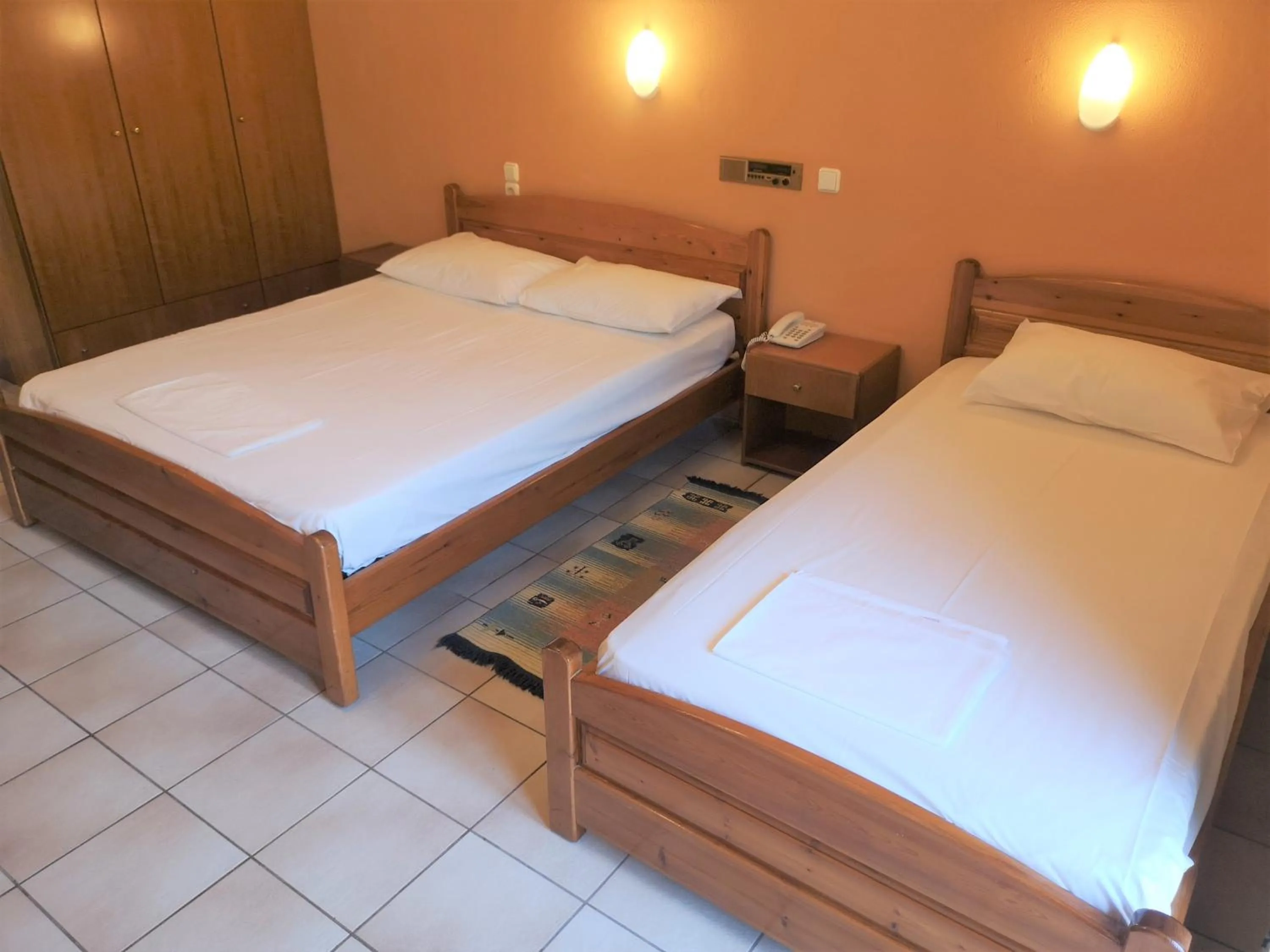 Bed in Spanias Hotel