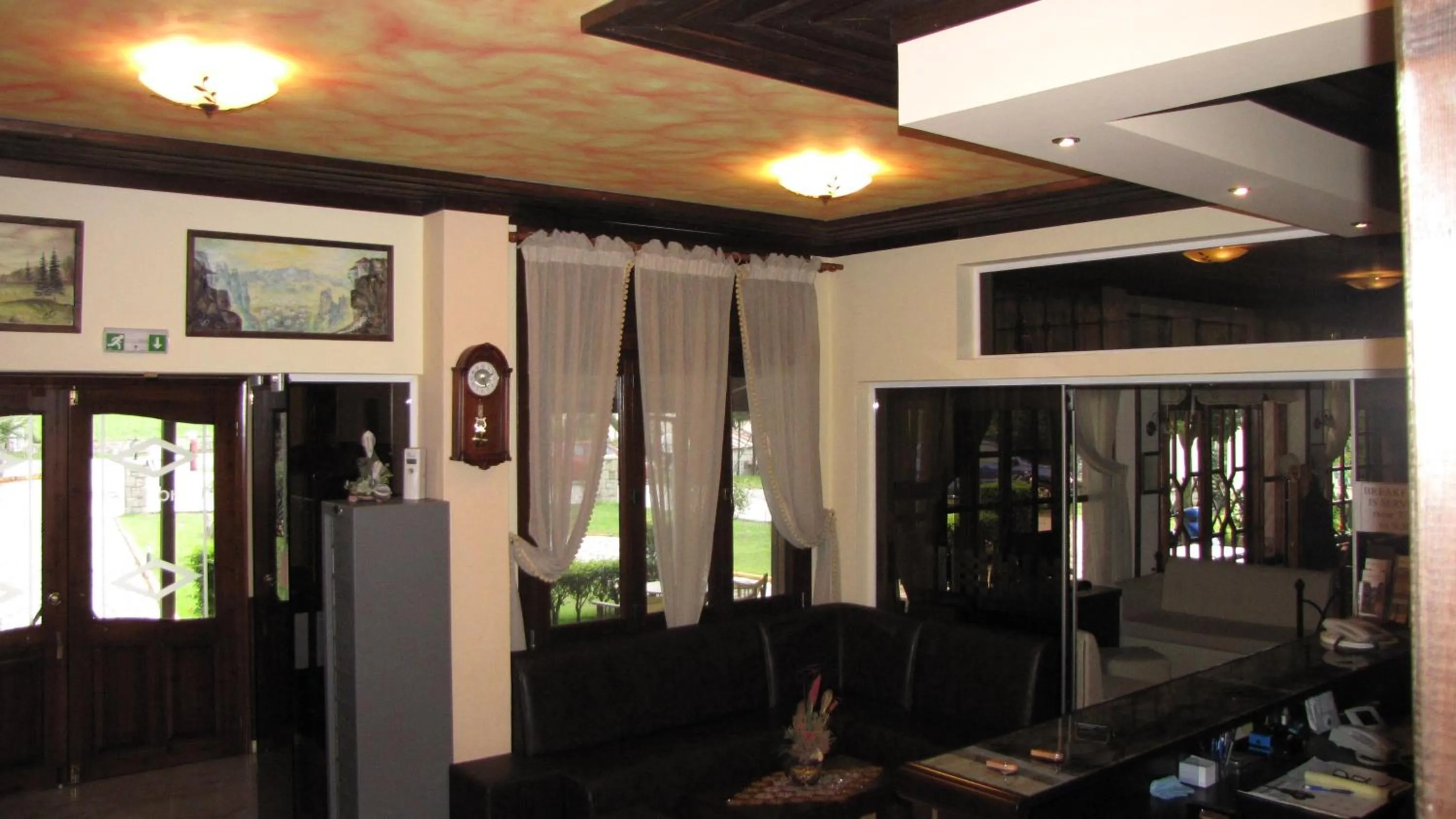 Lobby or reception in Spanias Hotel