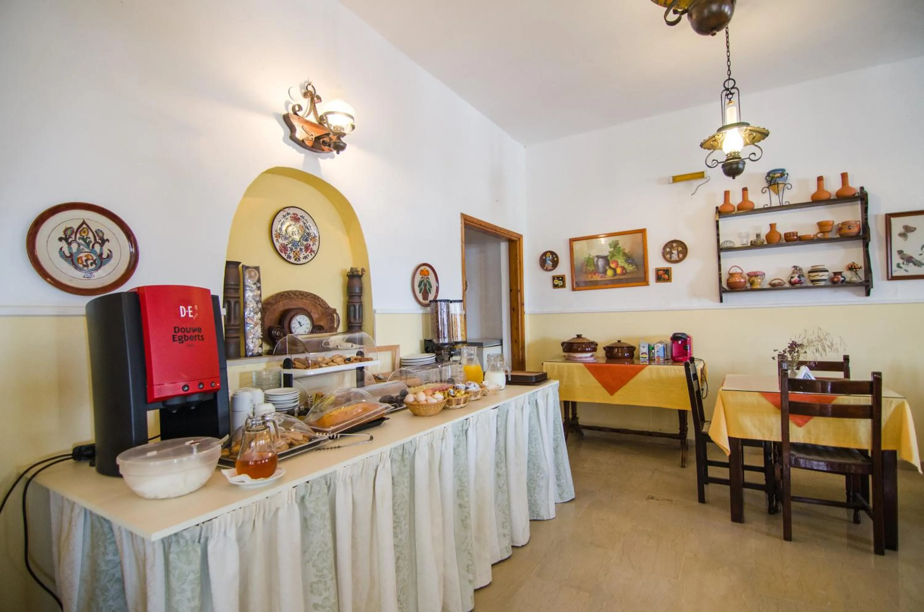 Breakfast in Mare Monte