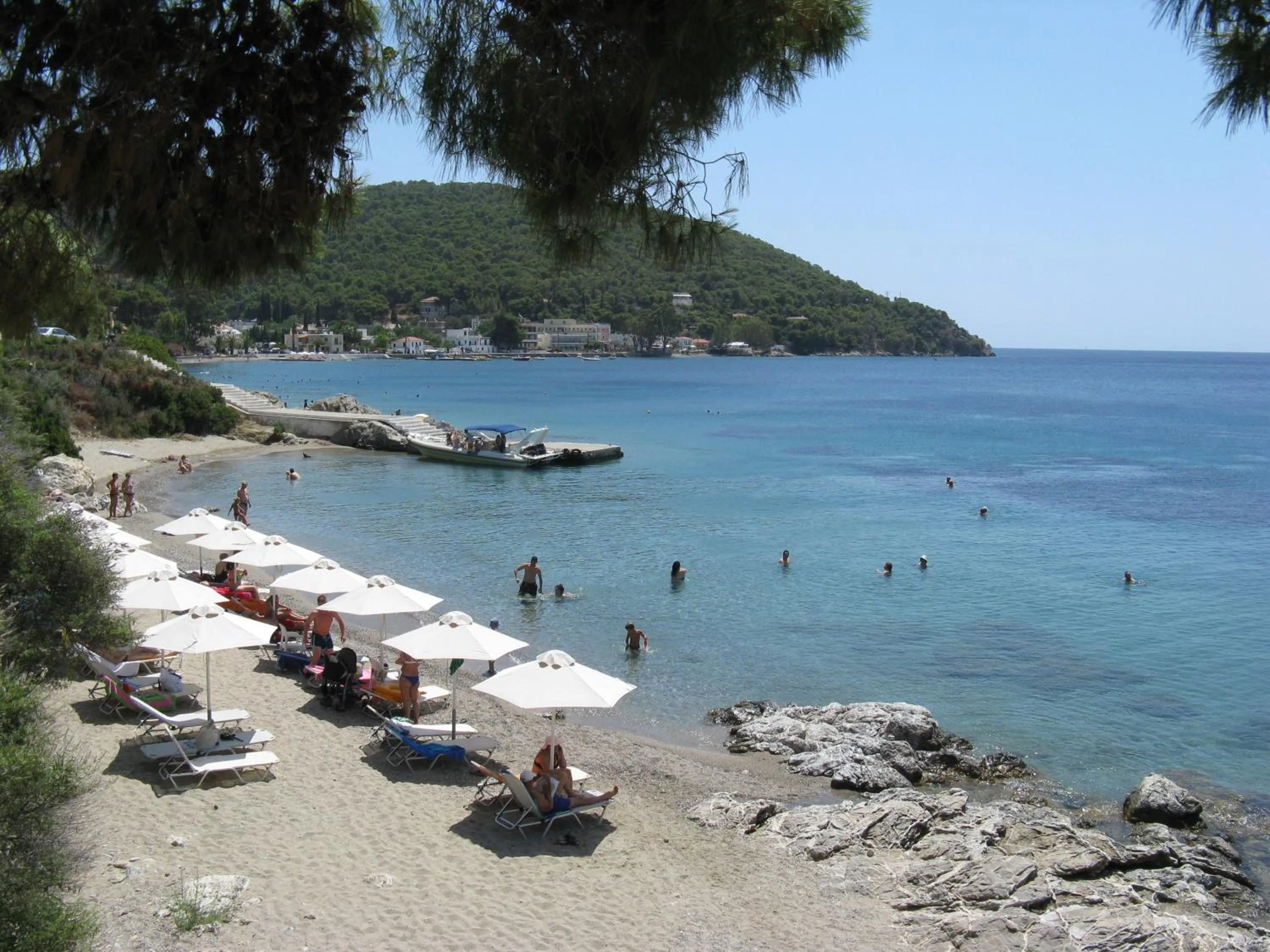 Beach in Golden View