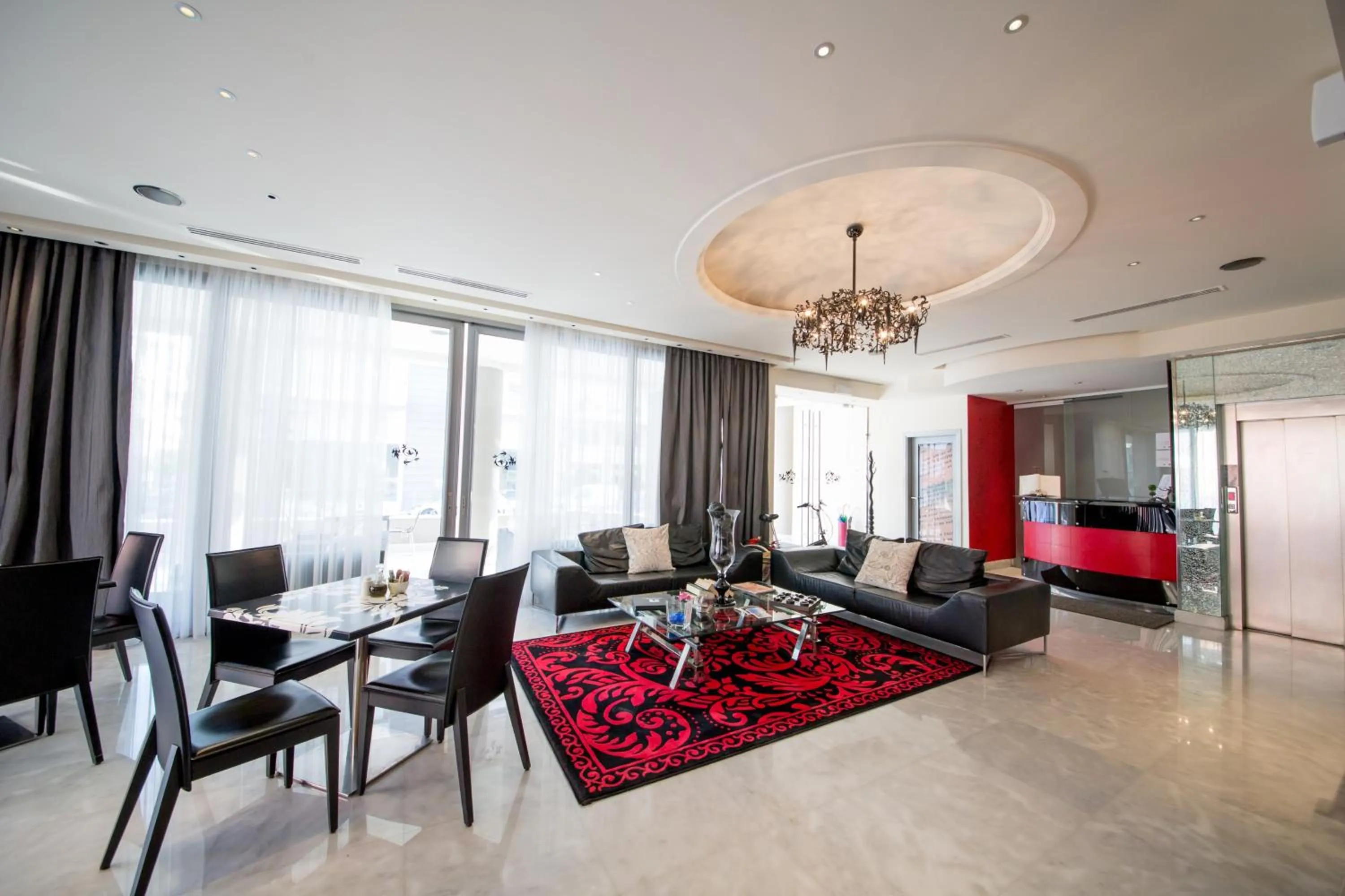 Lobby or reception in Comfy Boutique Hotel