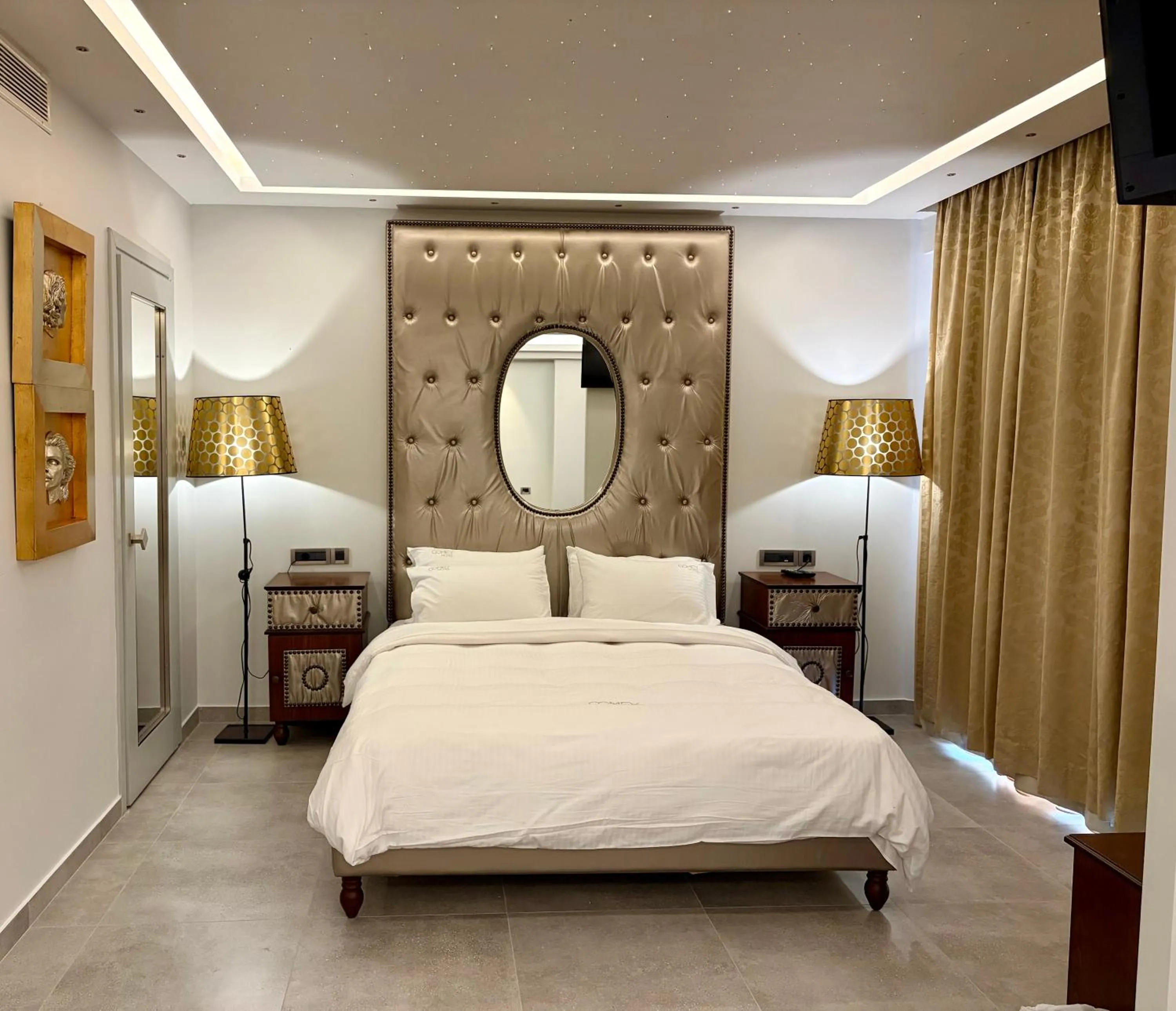 View (from property/room), Bed in Comfy Boutique Hotel