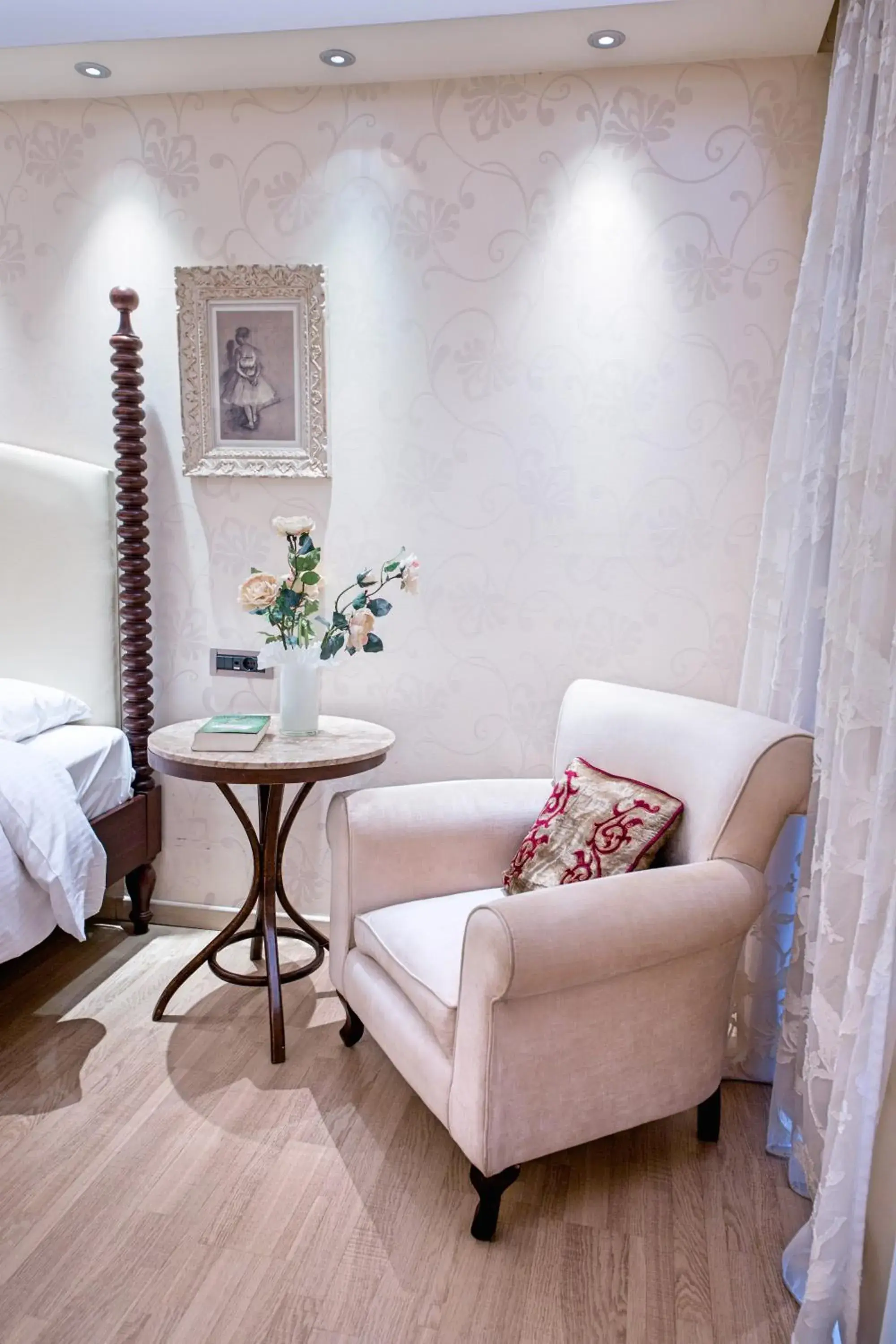 Classic Double or Twin Room in Comfy Boutique Hotel Classic Double or Twin Room in Comfy Boutique Hotel