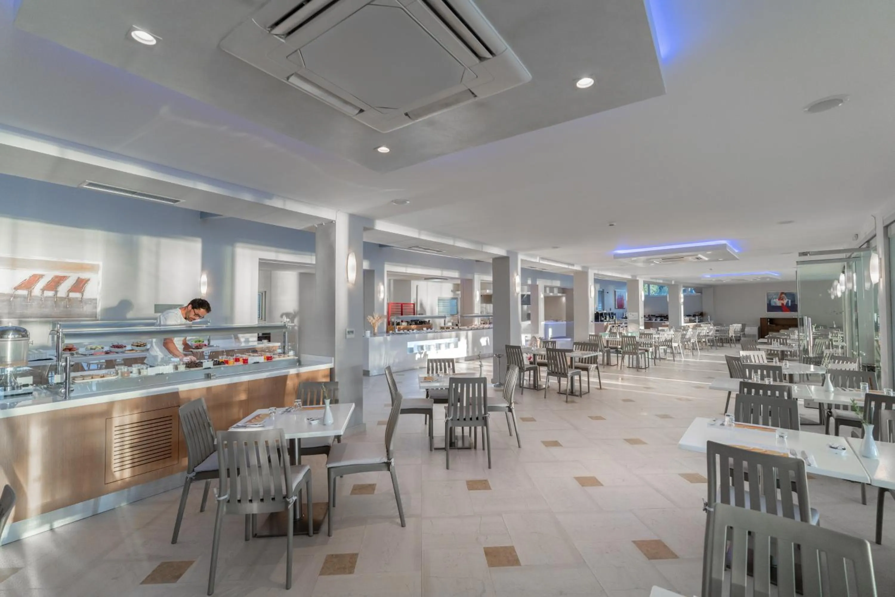 Restaurant/places to eat in Porto Galini Seaside Resort & Spa