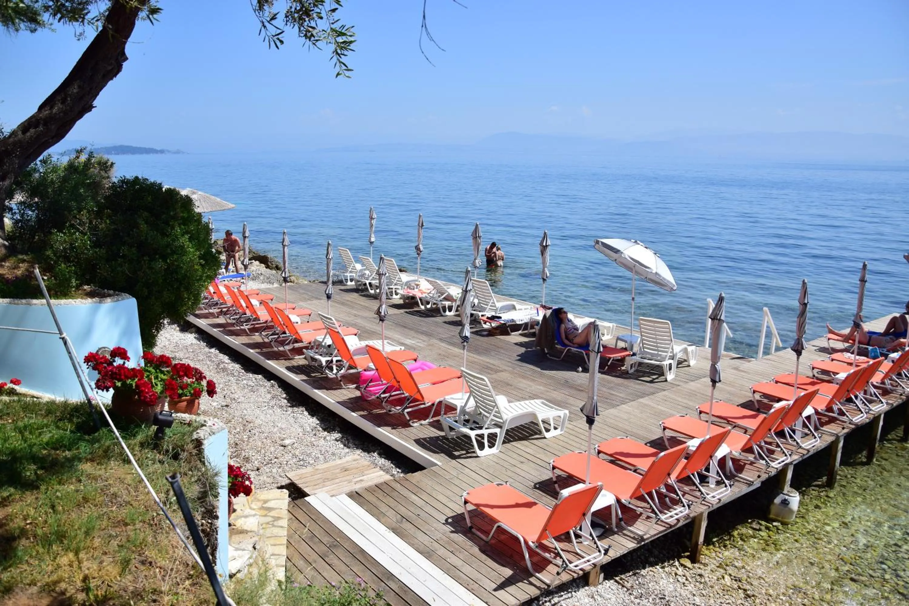 Beach in Lido Corfu Sun Hotel 4 Stars All-inclusive