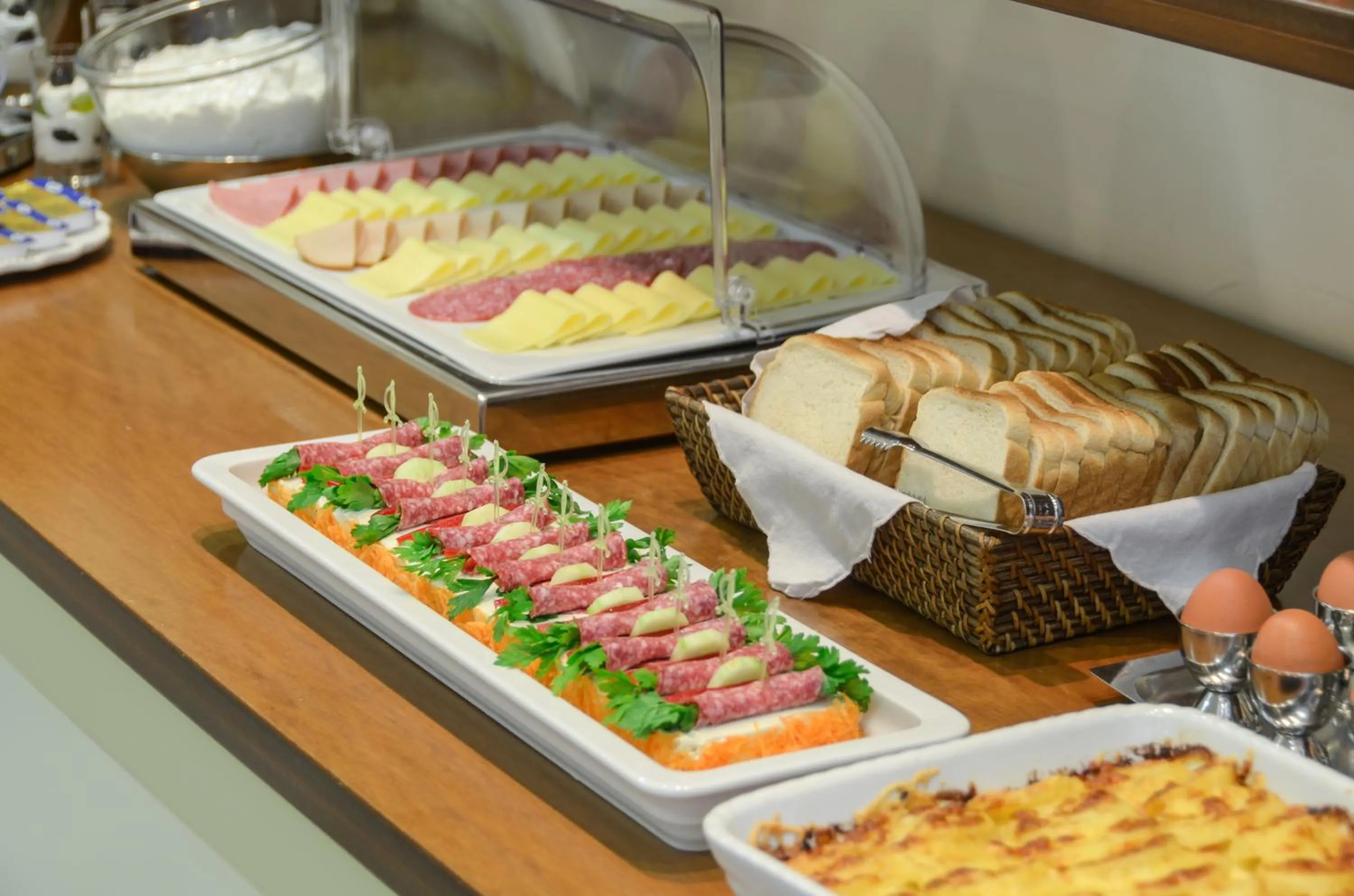 Food and drinks in Kymata Hotel