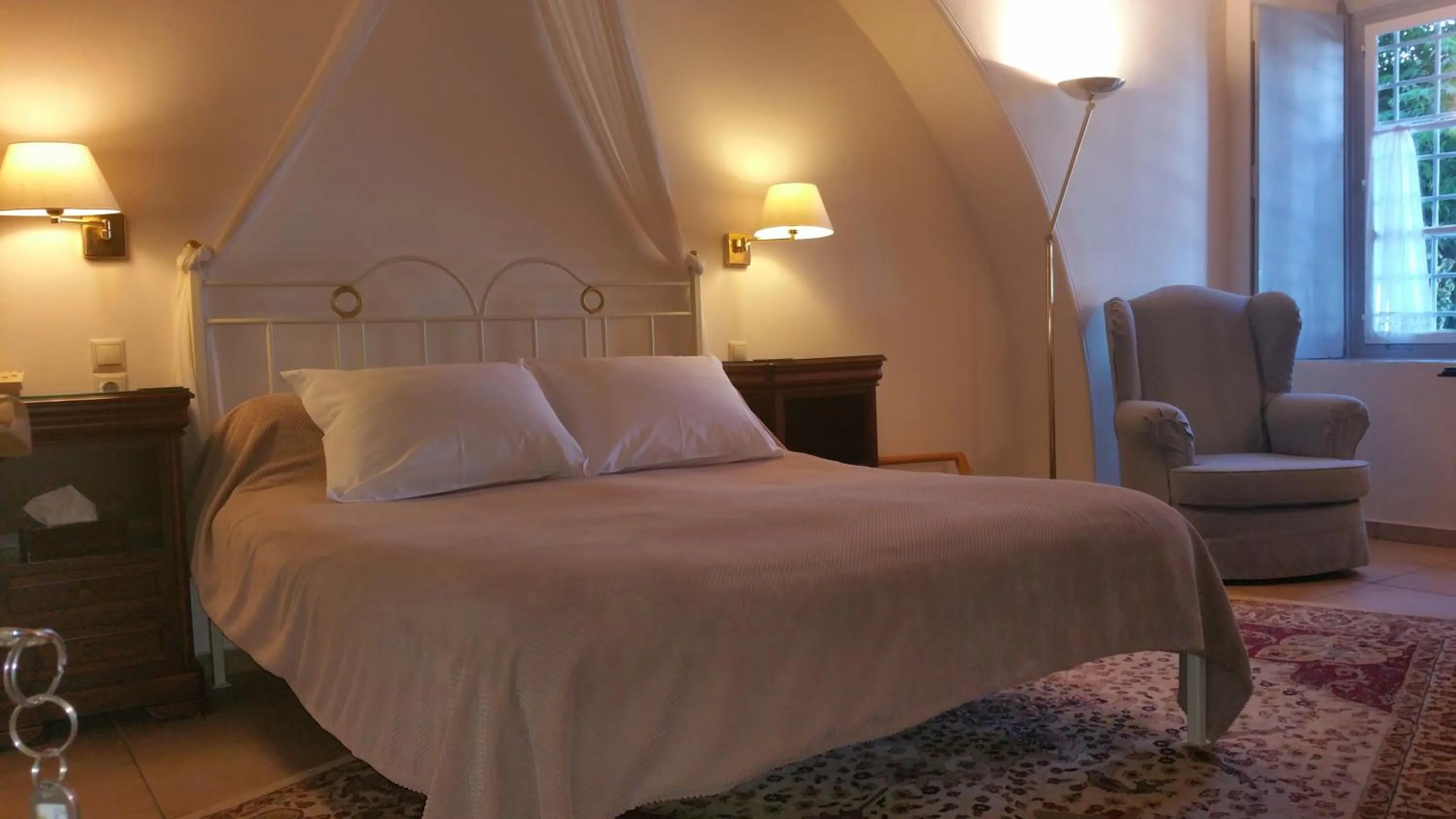 Bed in Economou Mansion