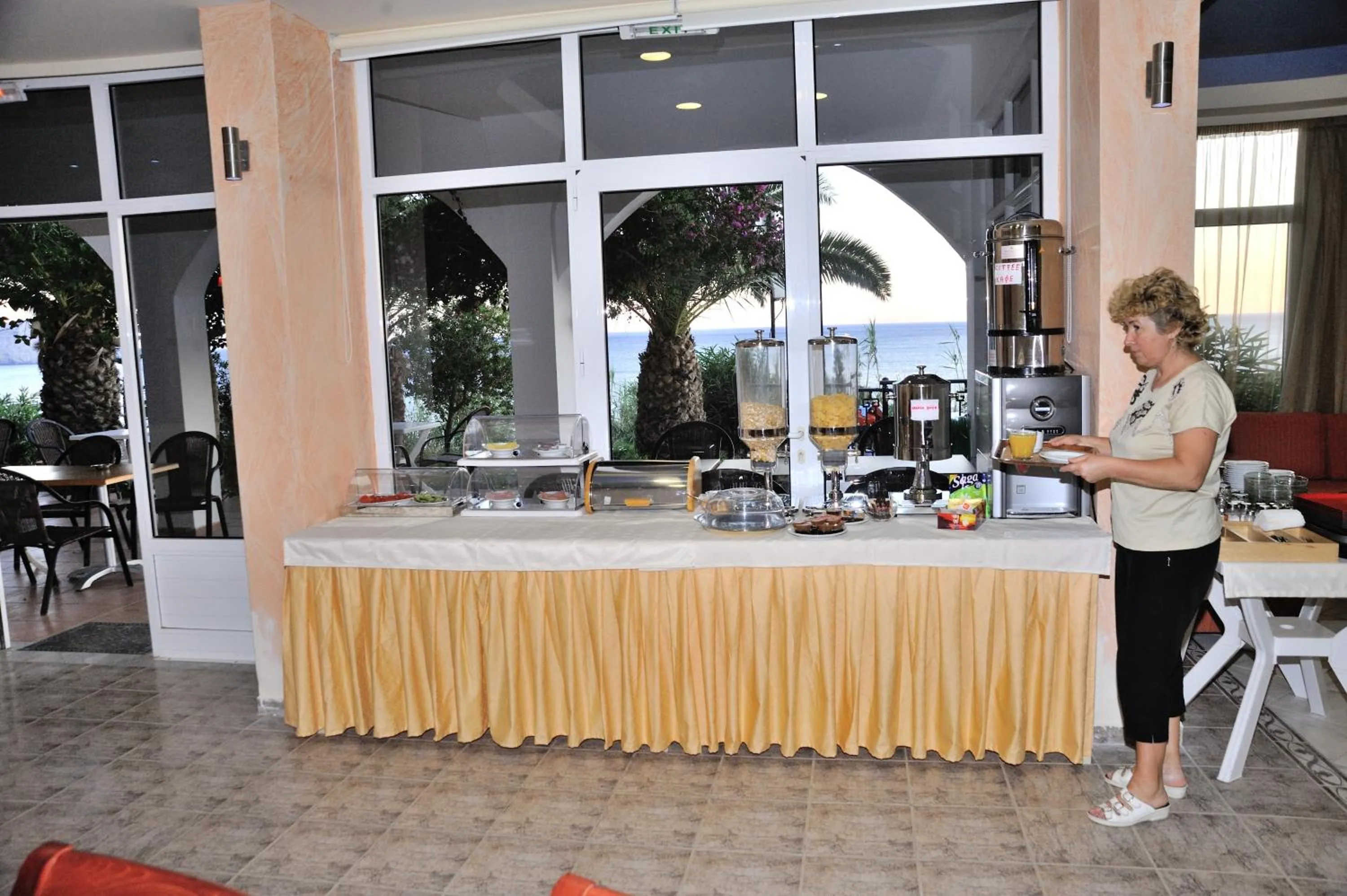 Food in Creta Mare Hotel