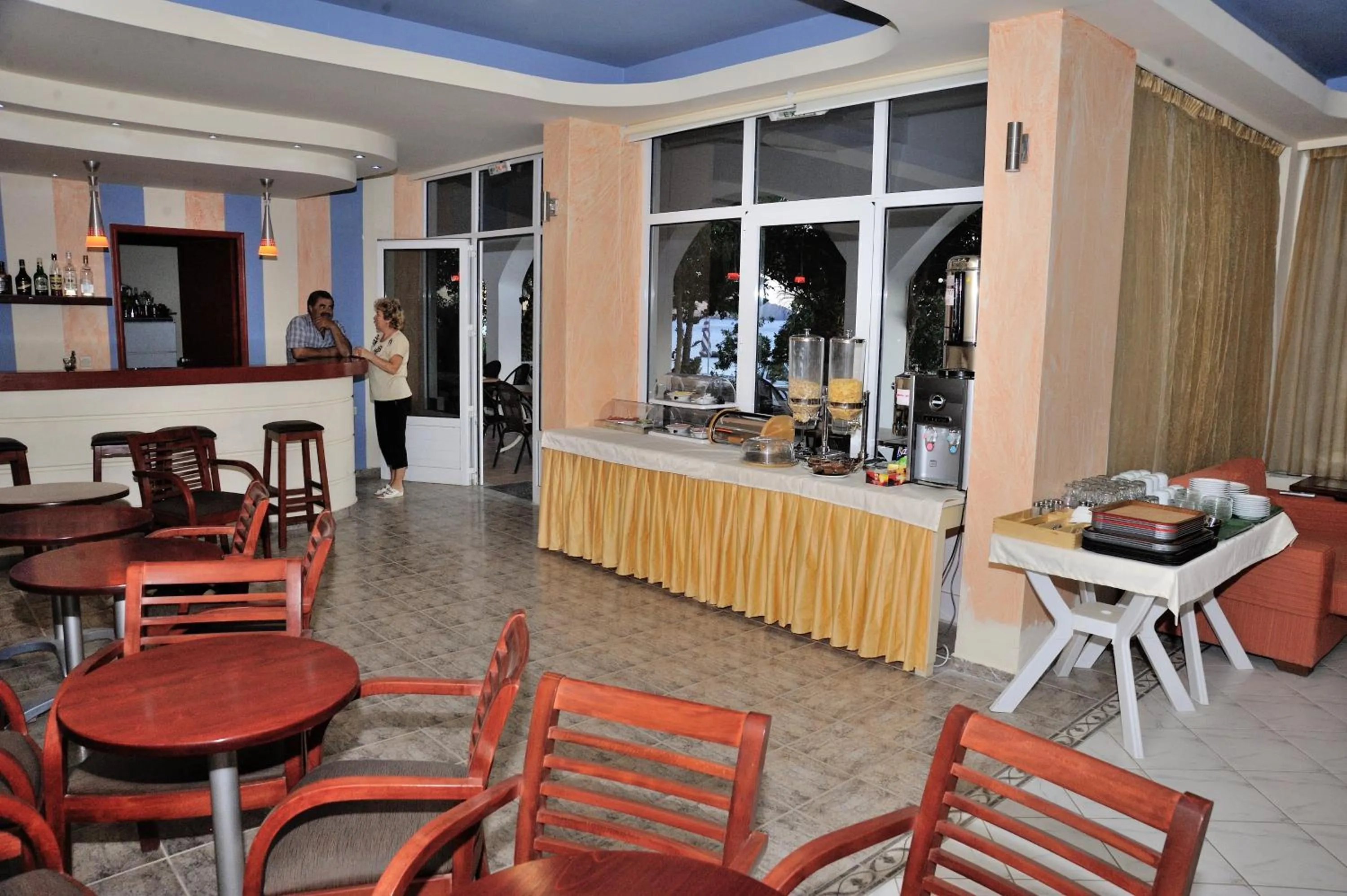 Restaurant/places to eat in Creta Mare Hotel