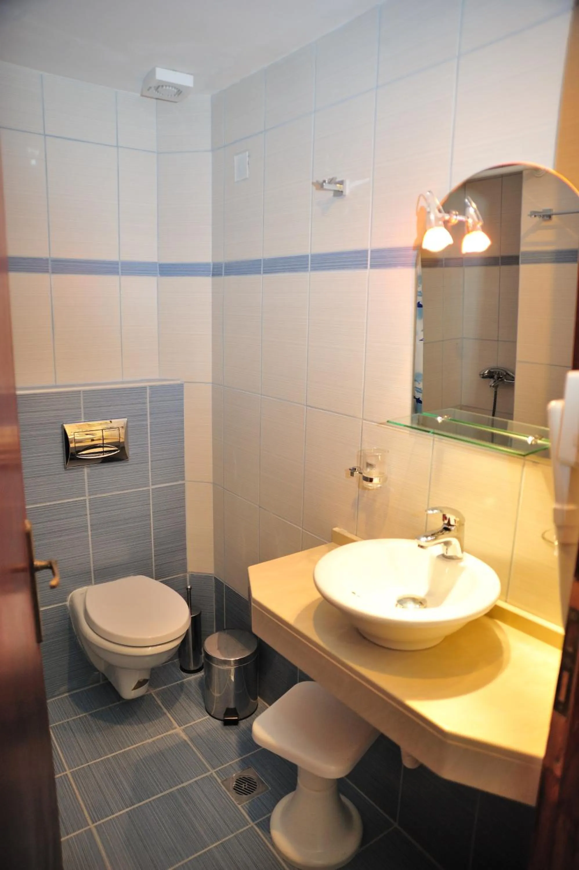 Toilet in Creta Mare Hotel