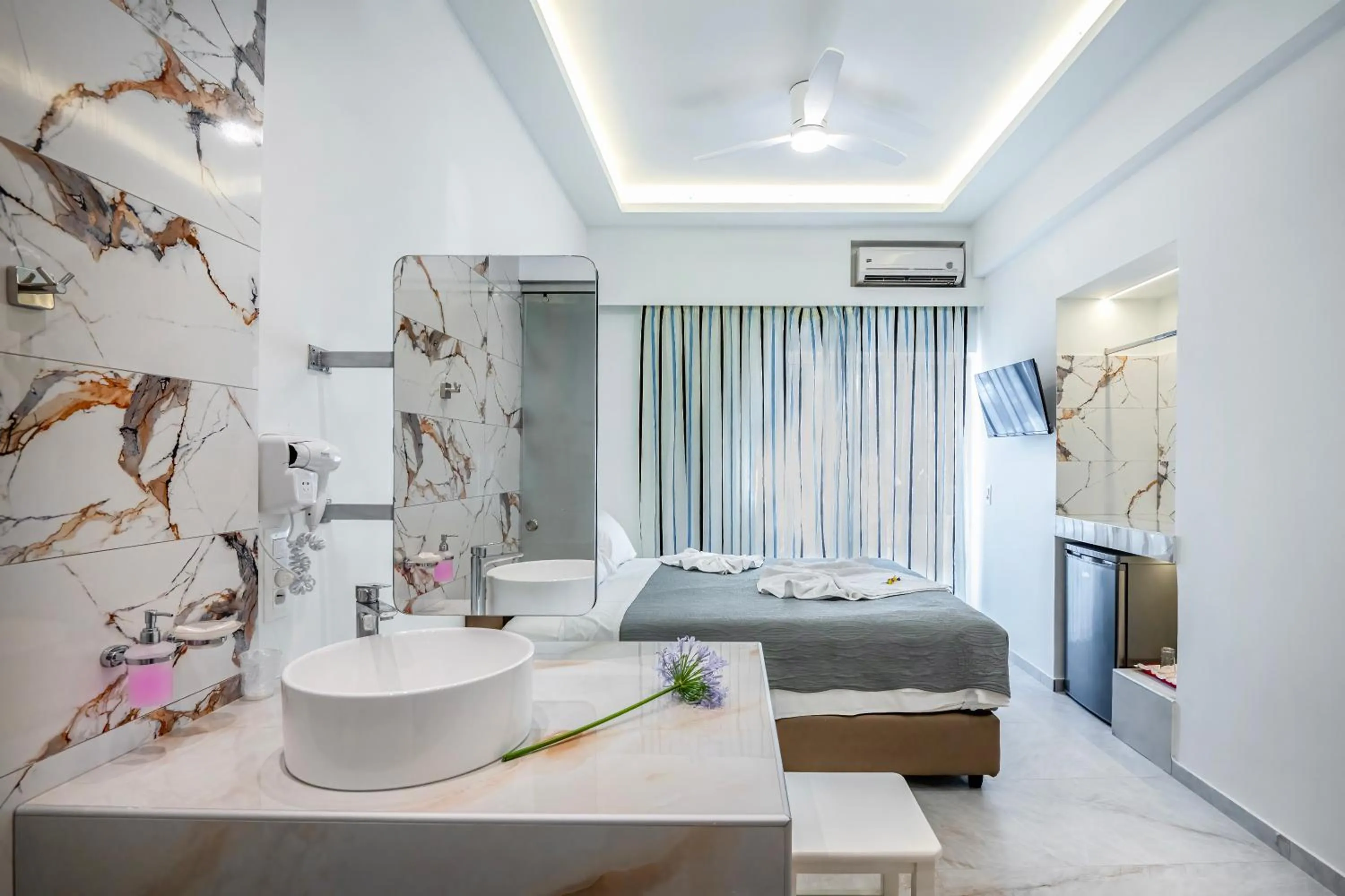 Bed in Creta Mare Hotel