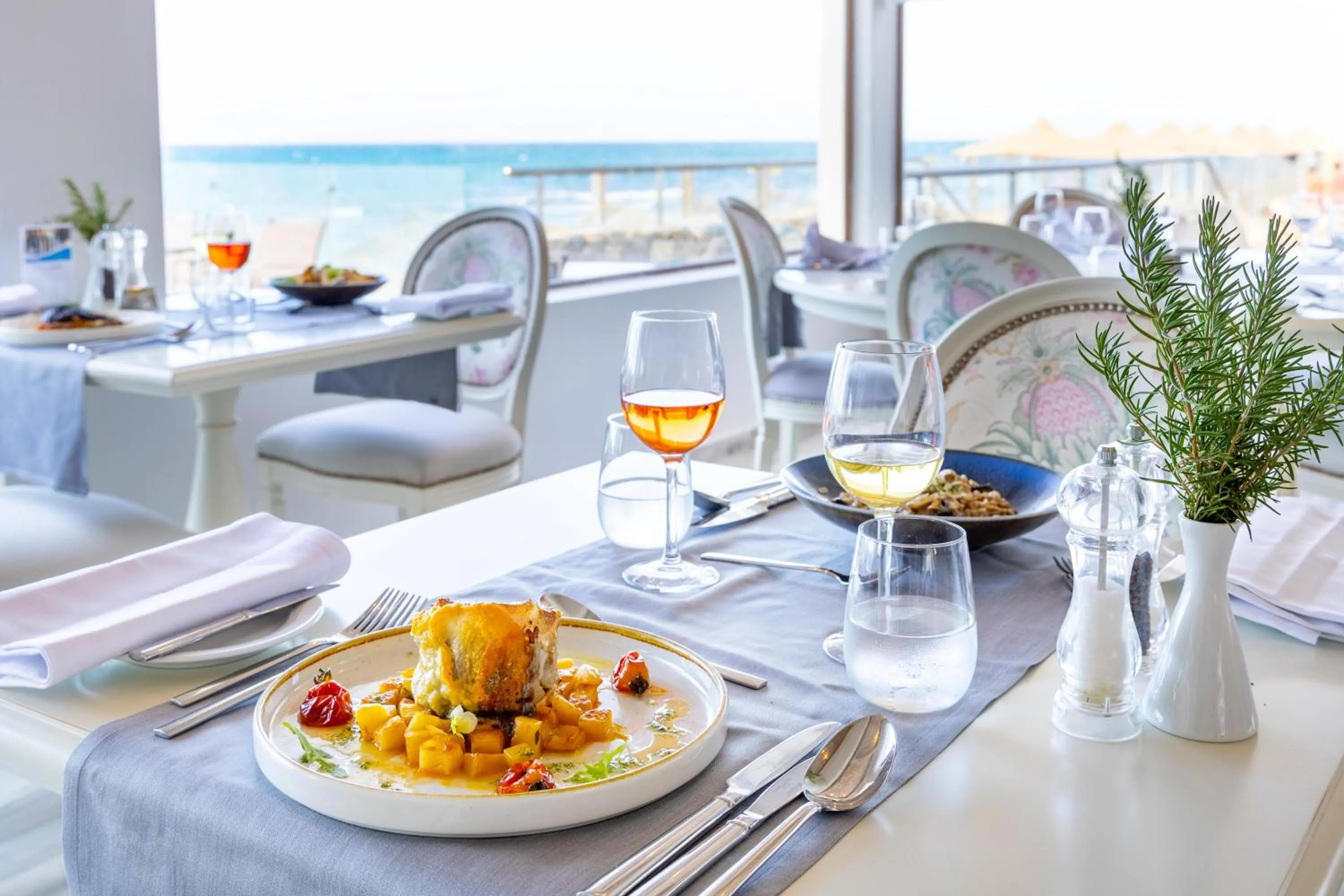 Restaurant/places to eat in Civitel Creta Beach