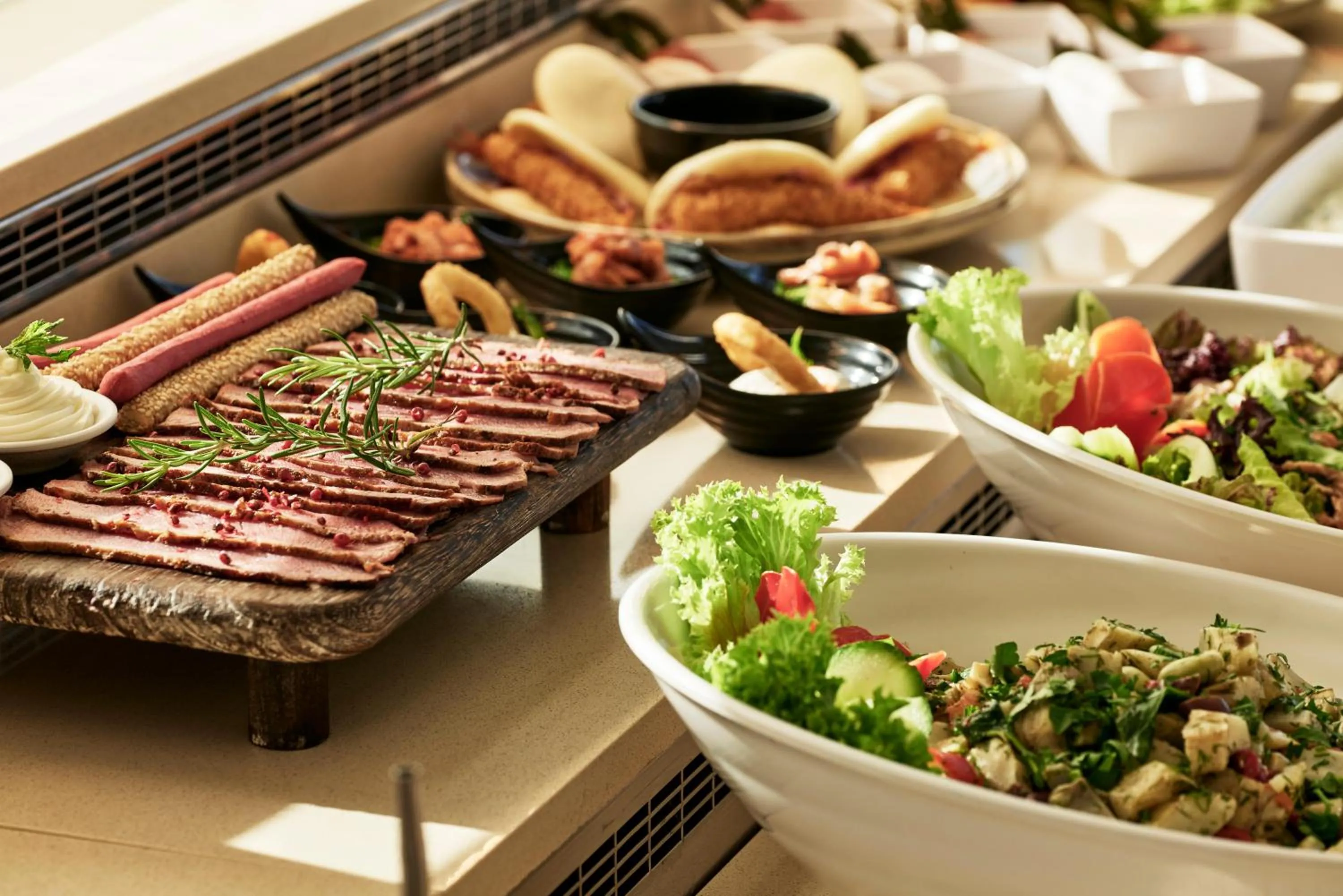 Restaurant/places to eat in Civitel Creta Beach