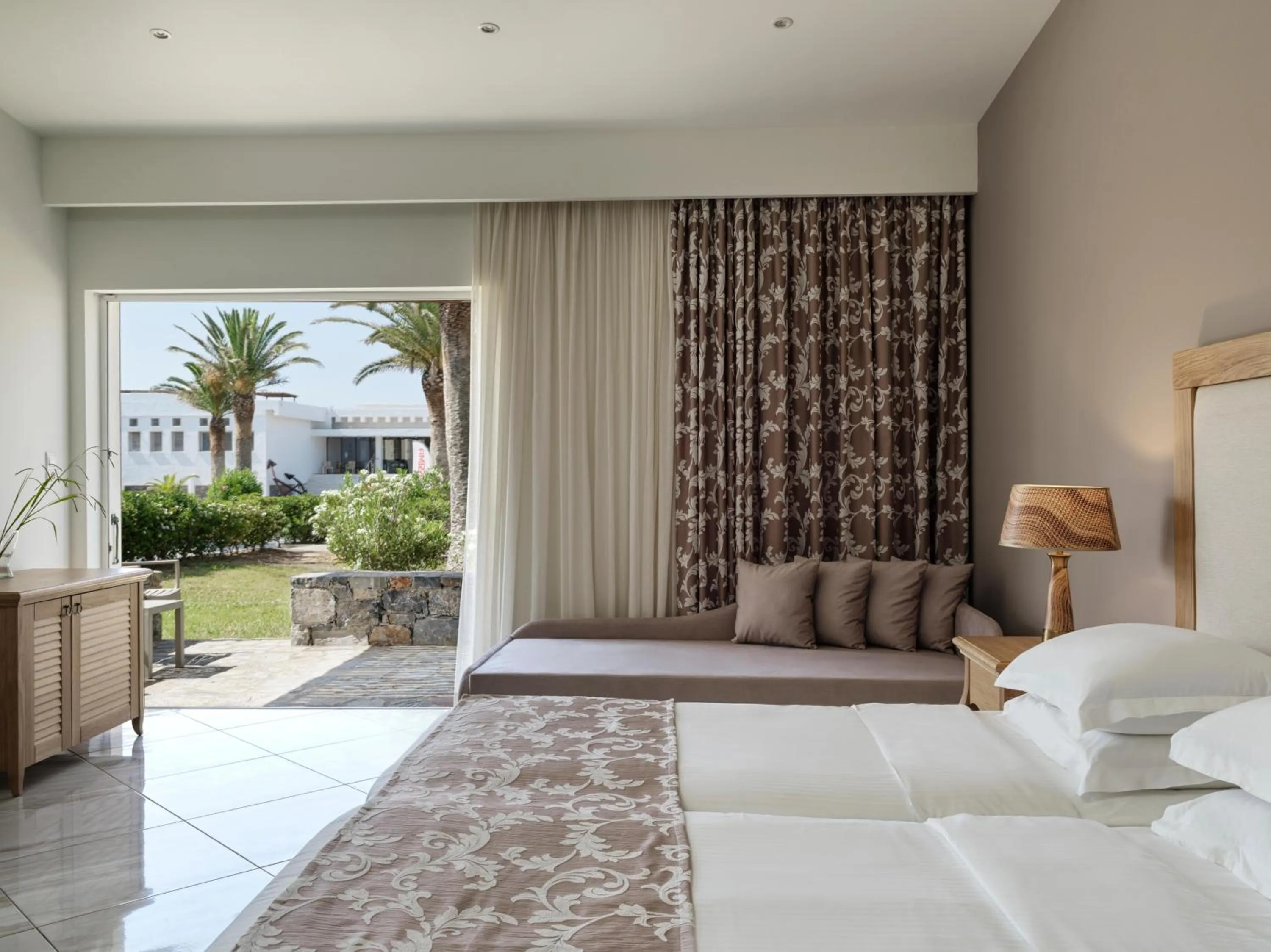 Photo of the whole room, Bed in Civitel Creta Beach