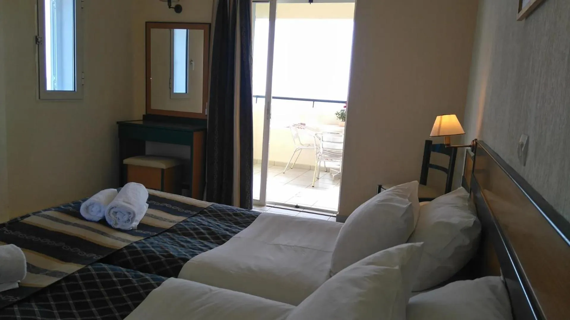 Bed in Porto Skala Village Hotel