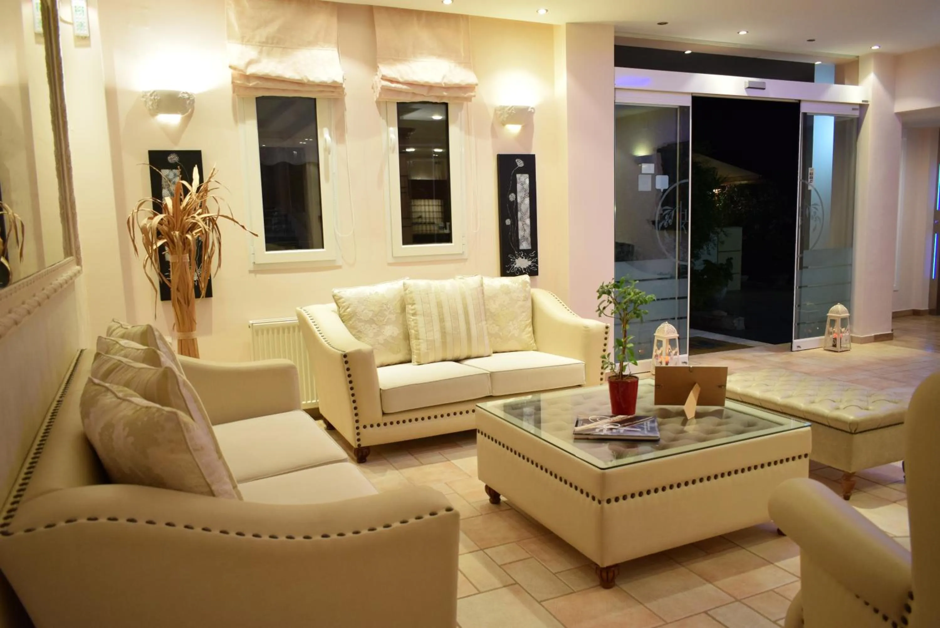 Property building in Hotel Klonos - Kyriakos Klonos