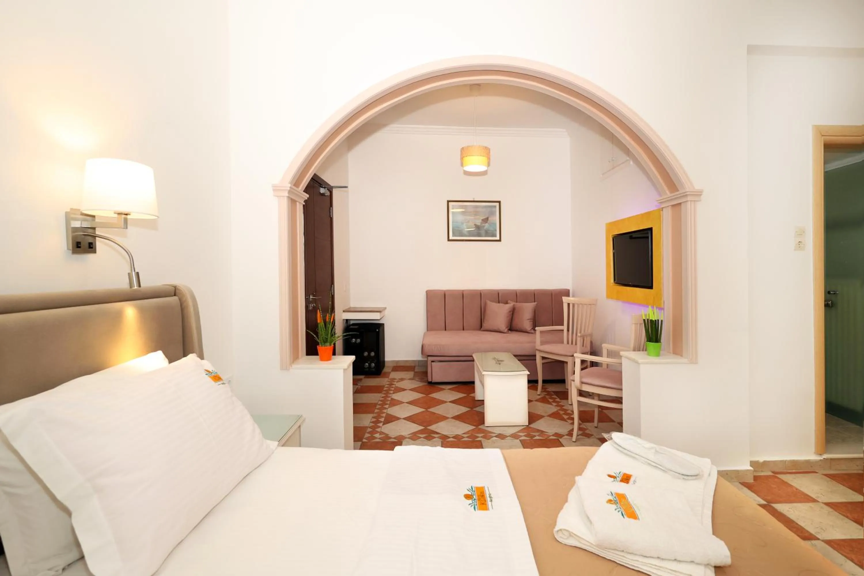 Photo of the whole room in Hotel Klonos - Kyriakos Klonos