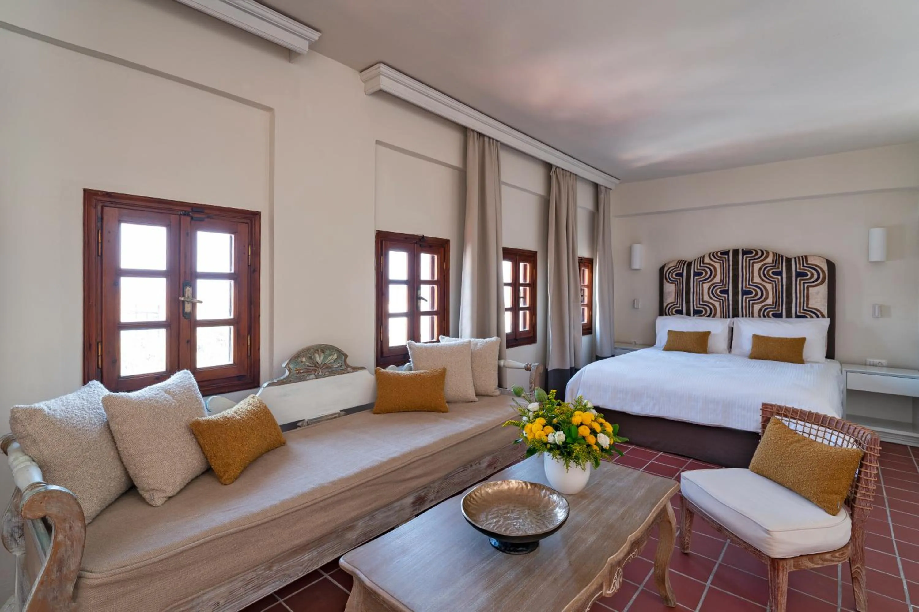 Photo of the whole room, Bed in Maris Lindos Suites & Apartments