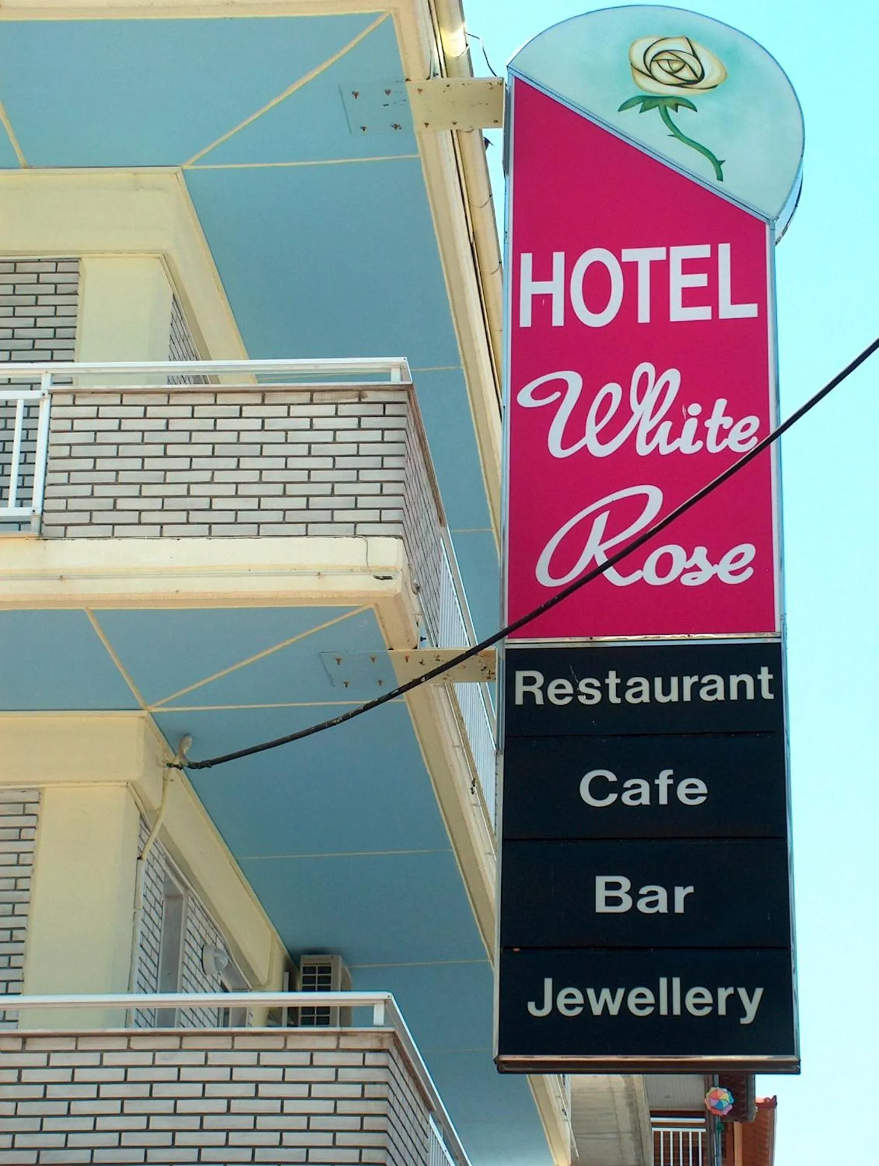 Property building in Hotel White Rose Beach