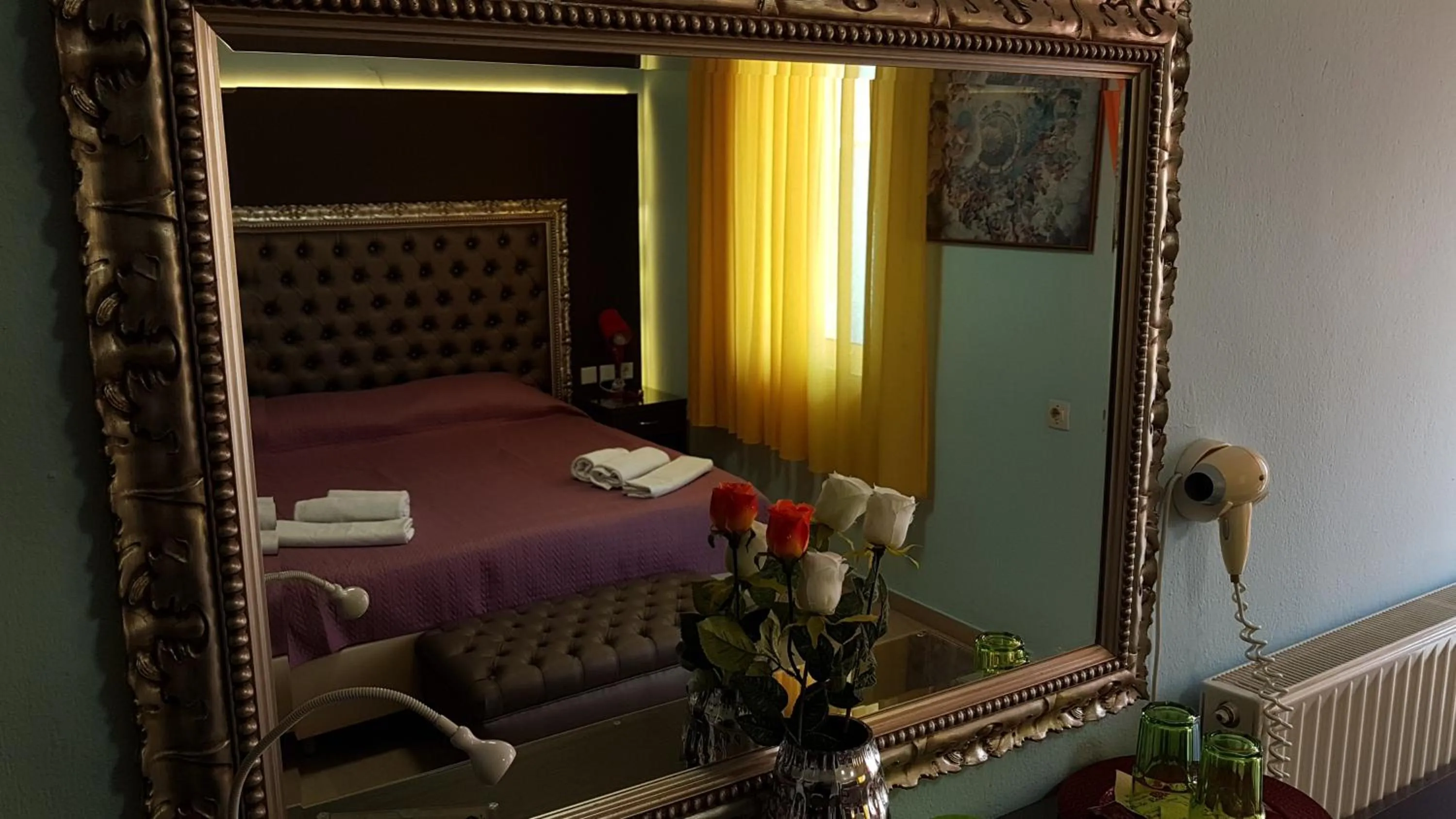 Bed in Hotel White Rose Beach