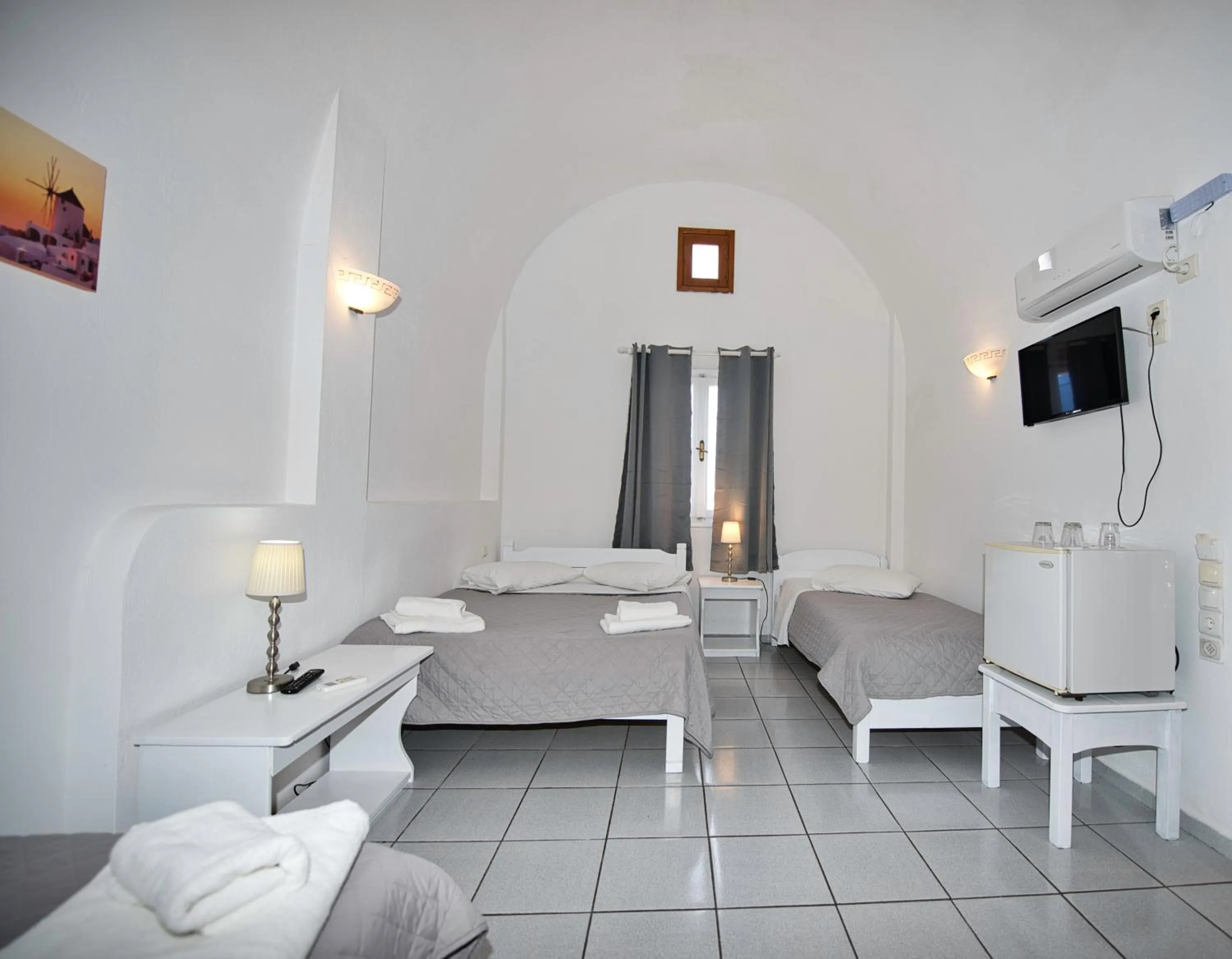 Photo of the whole room, Bed in Caldera View Resort - Adults Only