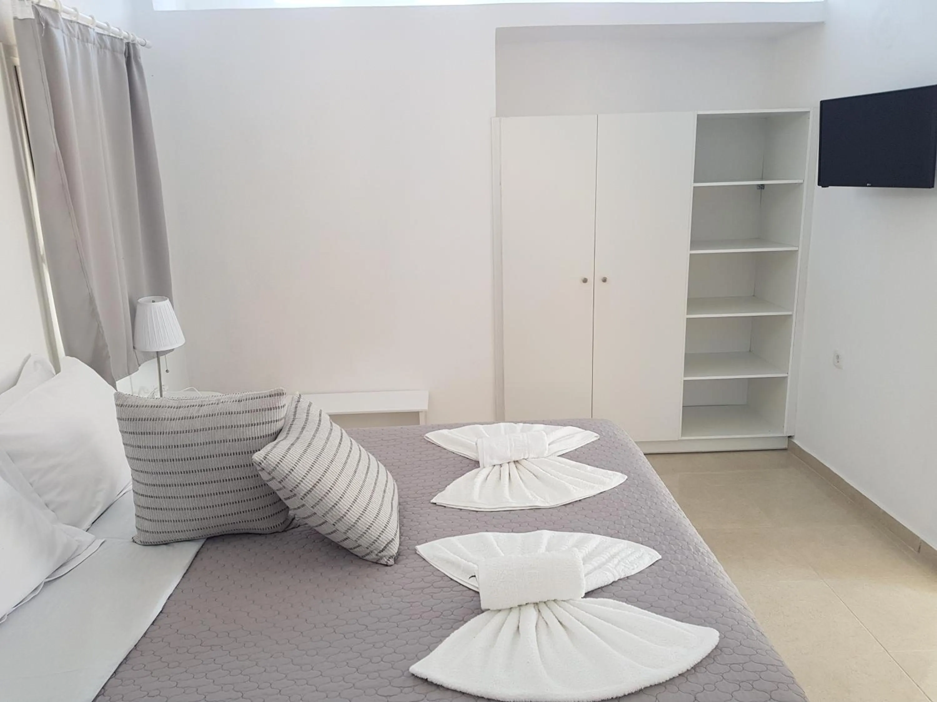 Bedroom, Bed in Caldera View Resort - Adults Only