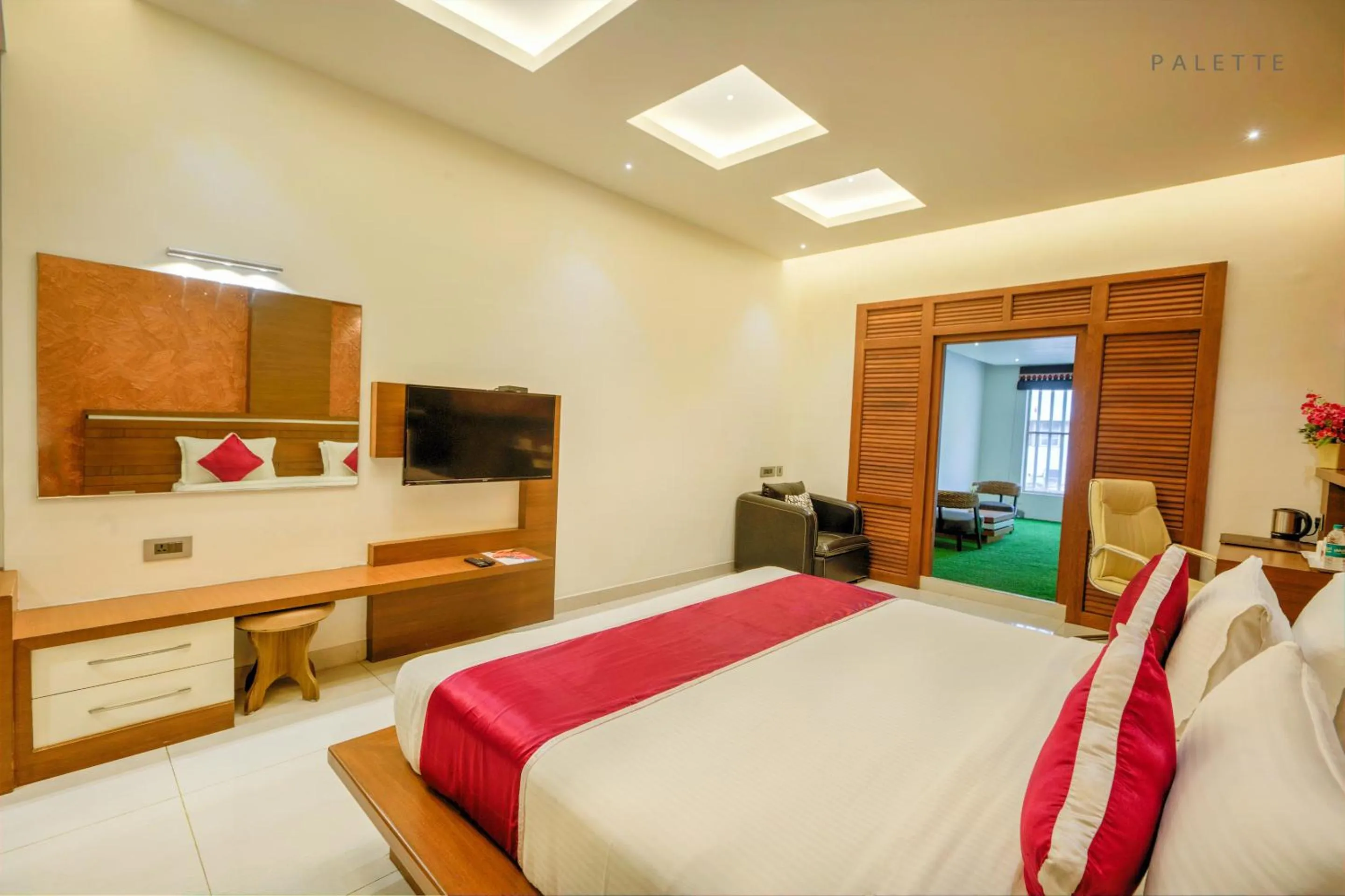 Bed in Hotel Pioneer Grand Palace