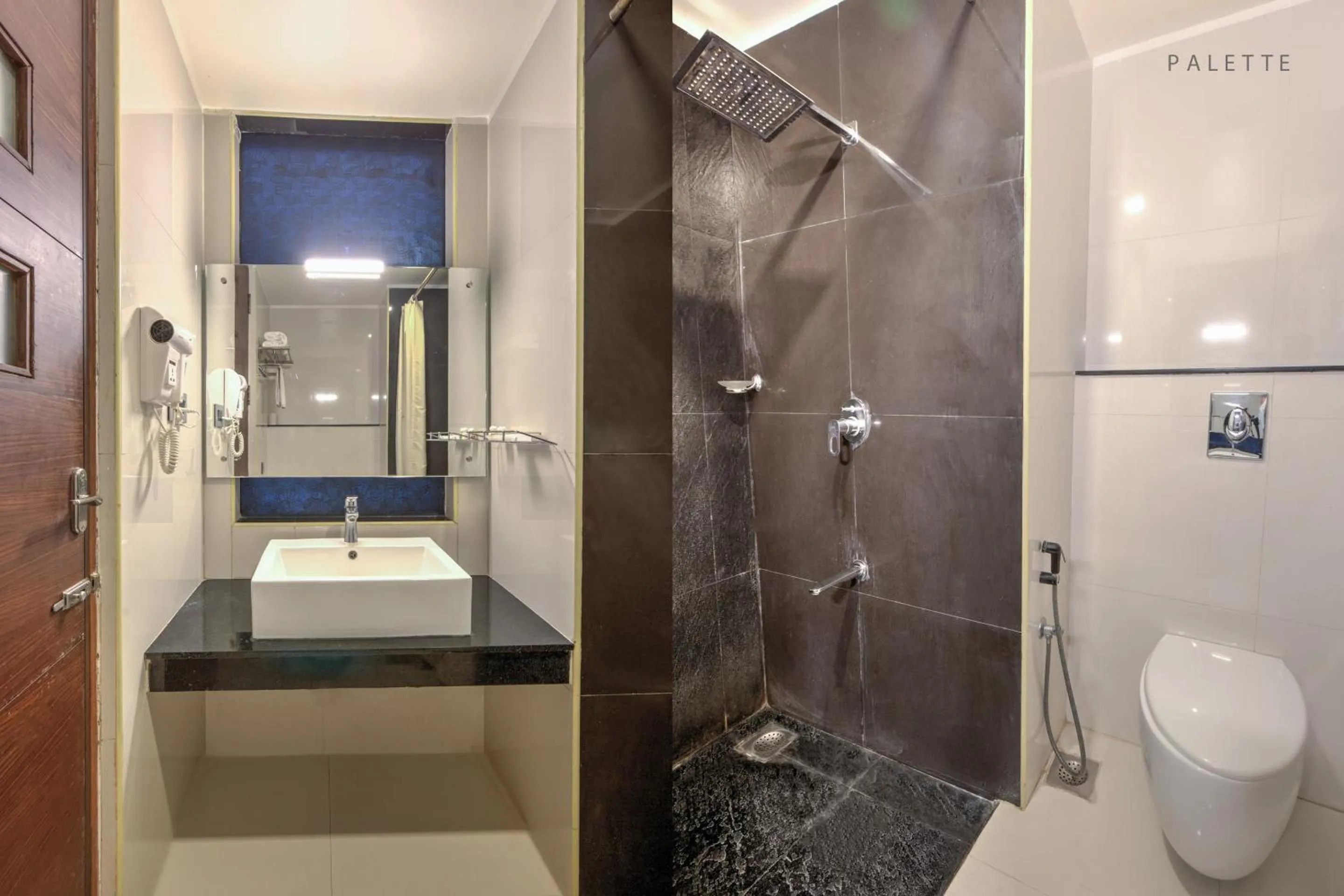 Bathroom in Hotel Pioneer Grand Palace