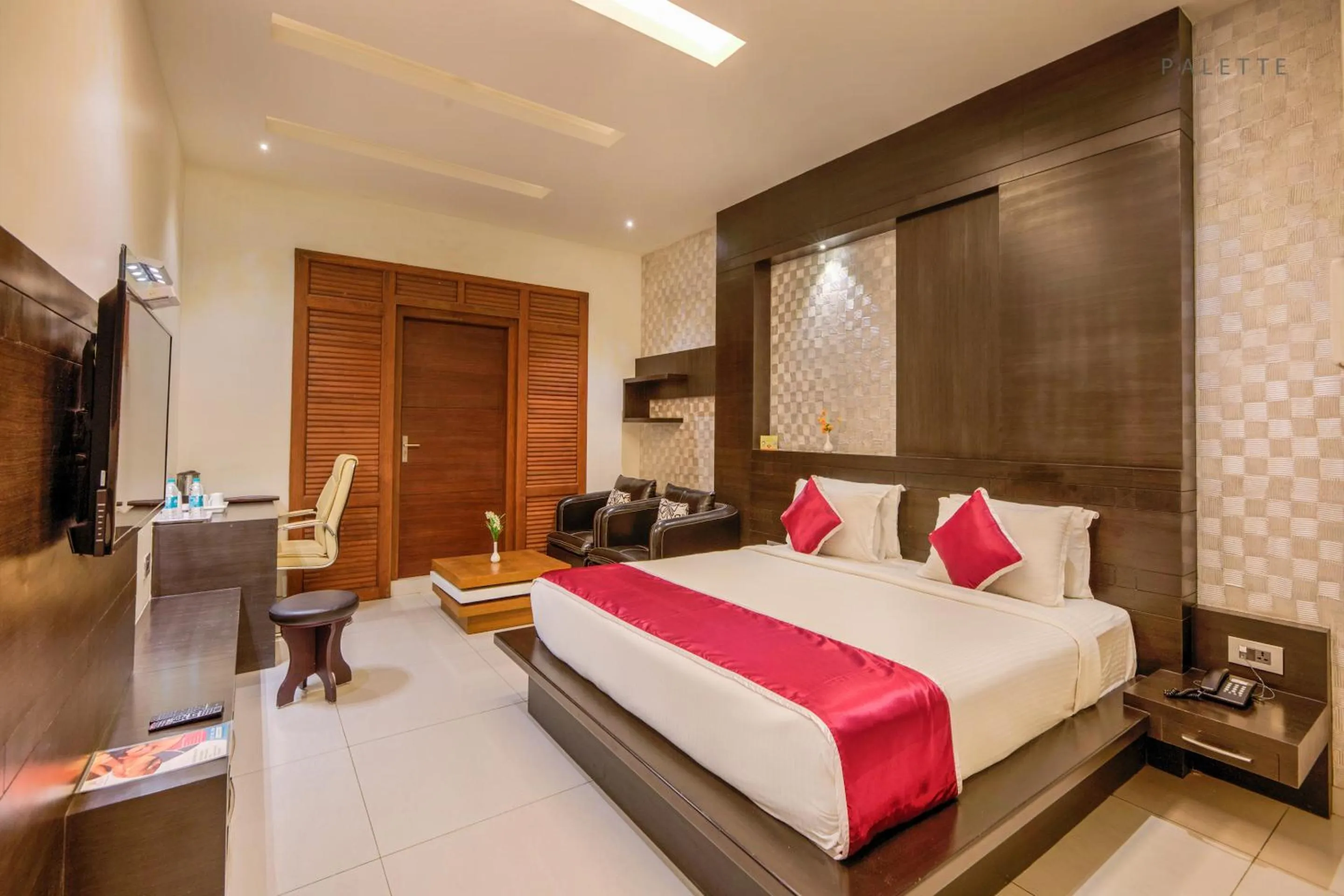 Bed in Hotel Pioneer Grand Palace