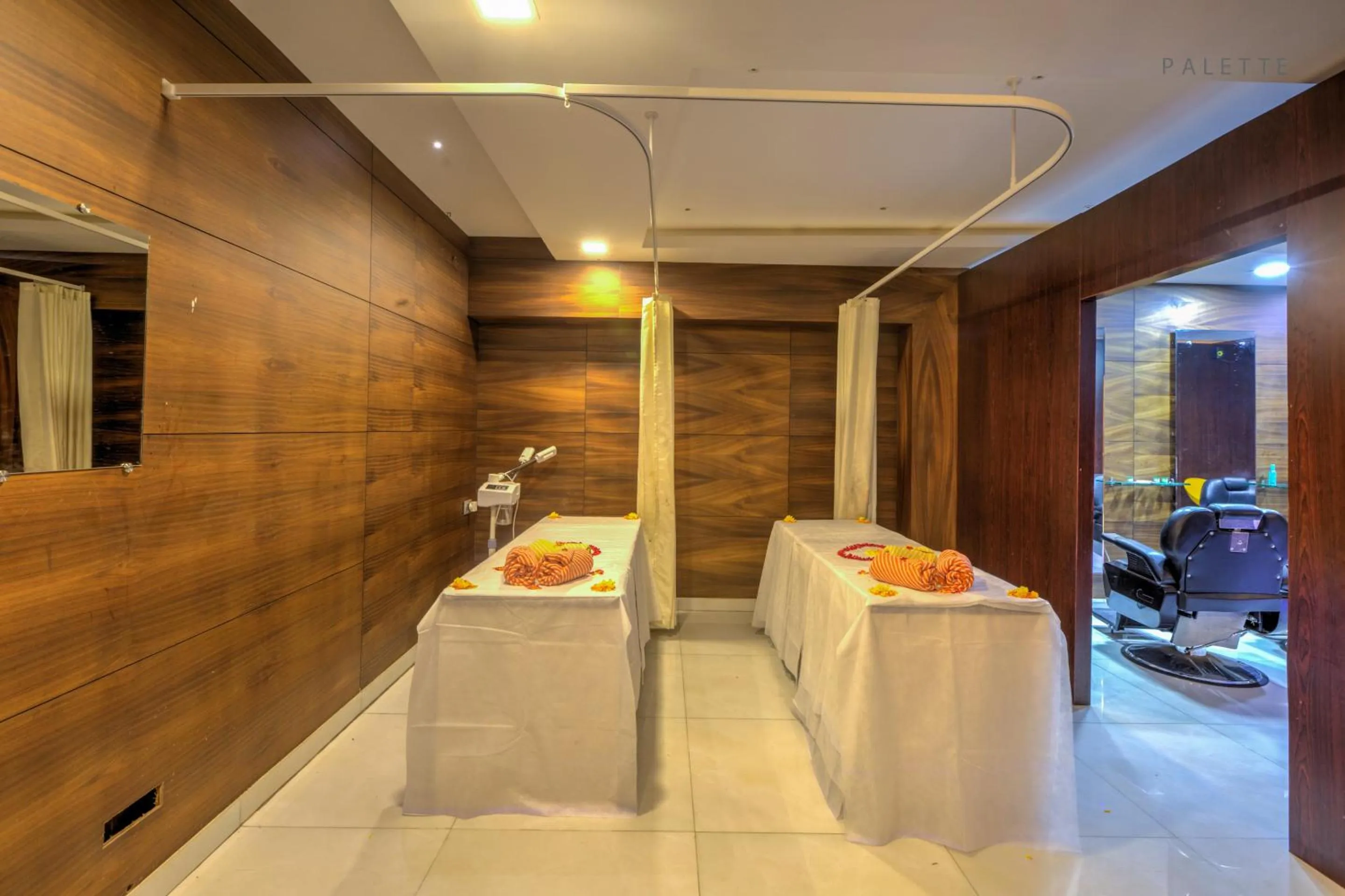 Spa and wellness centre/facilities in Hotel Pioneer Grand Palace