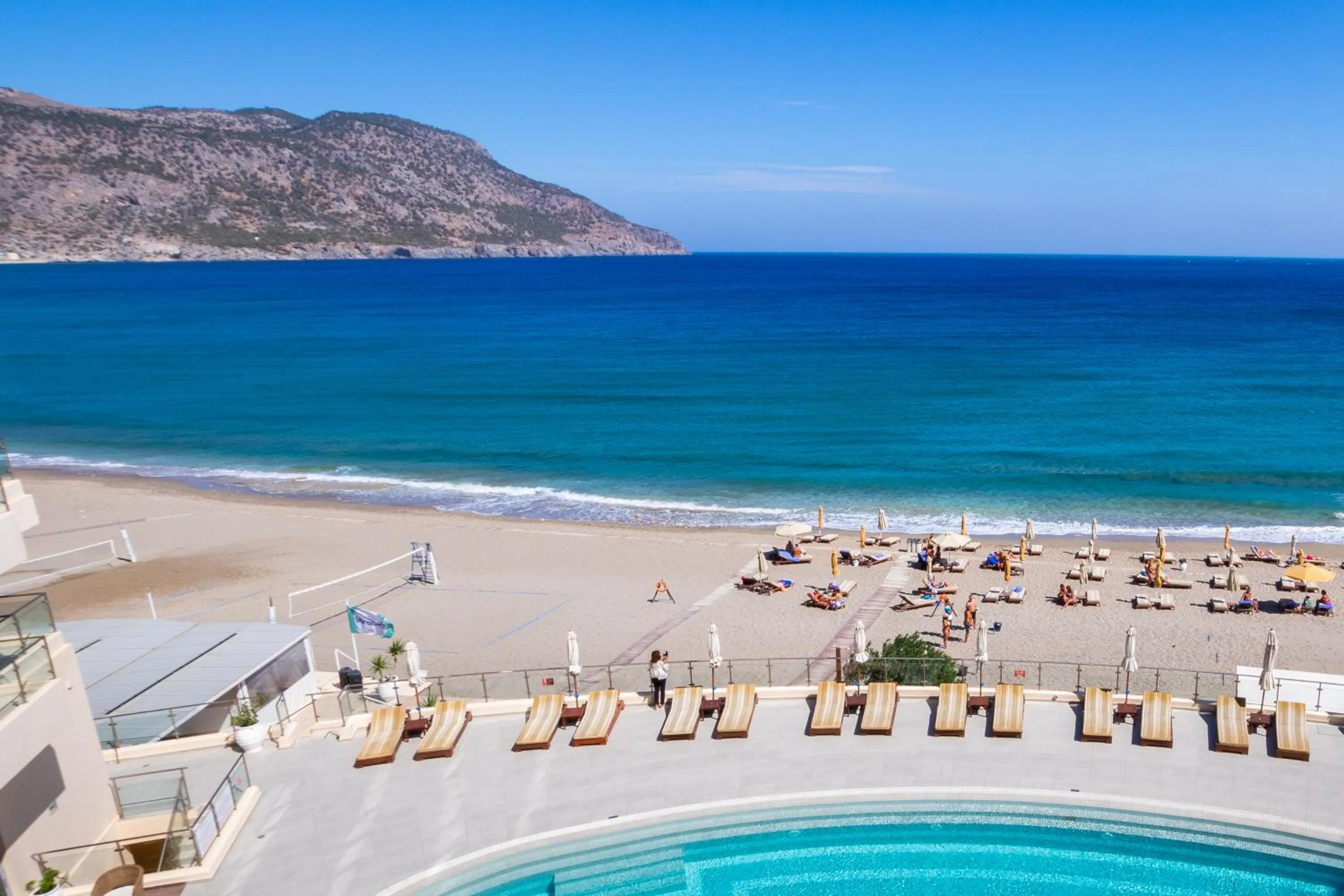 Property building in Konstantinos Palace