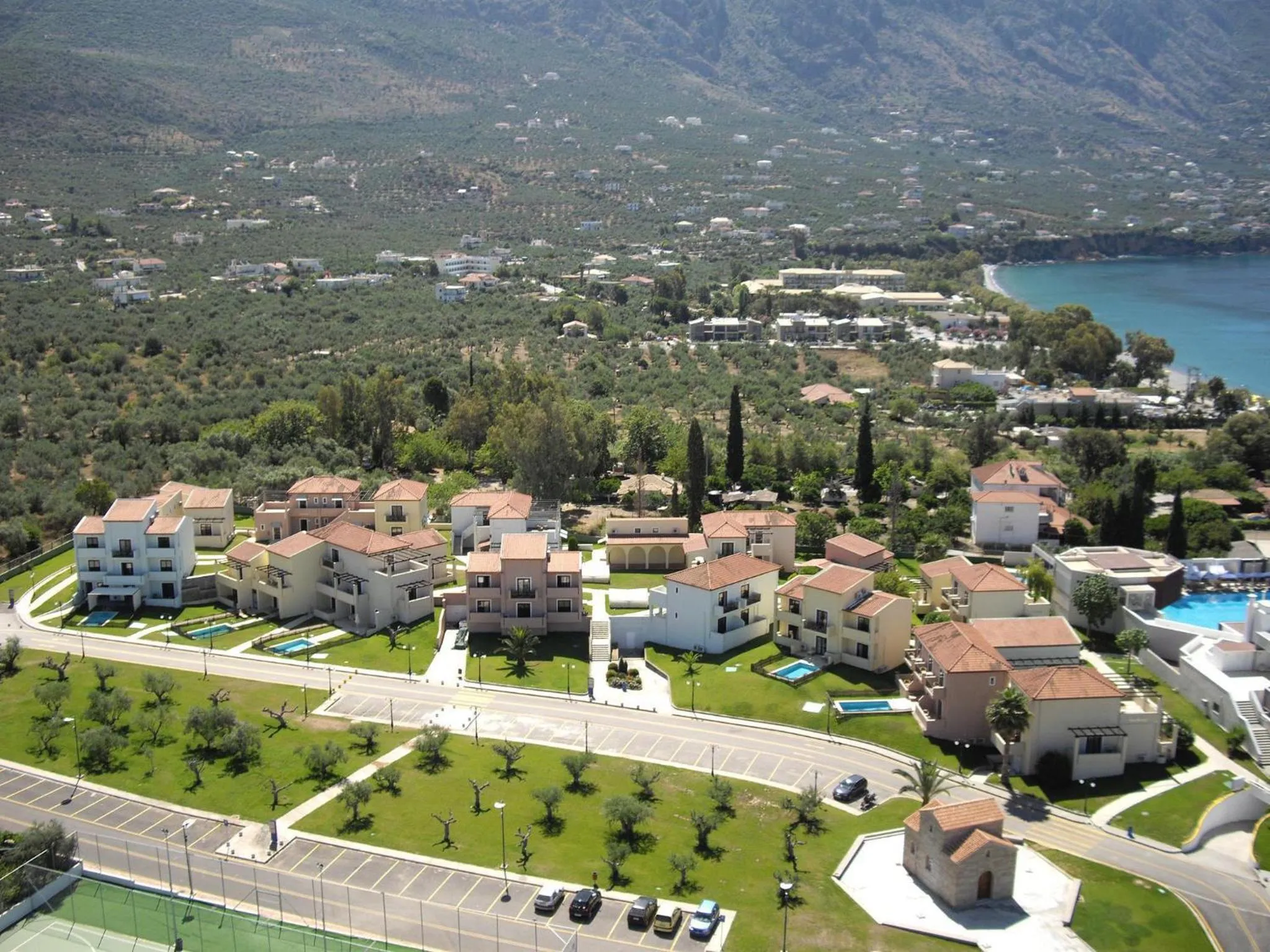 Property building in Elite City Resort