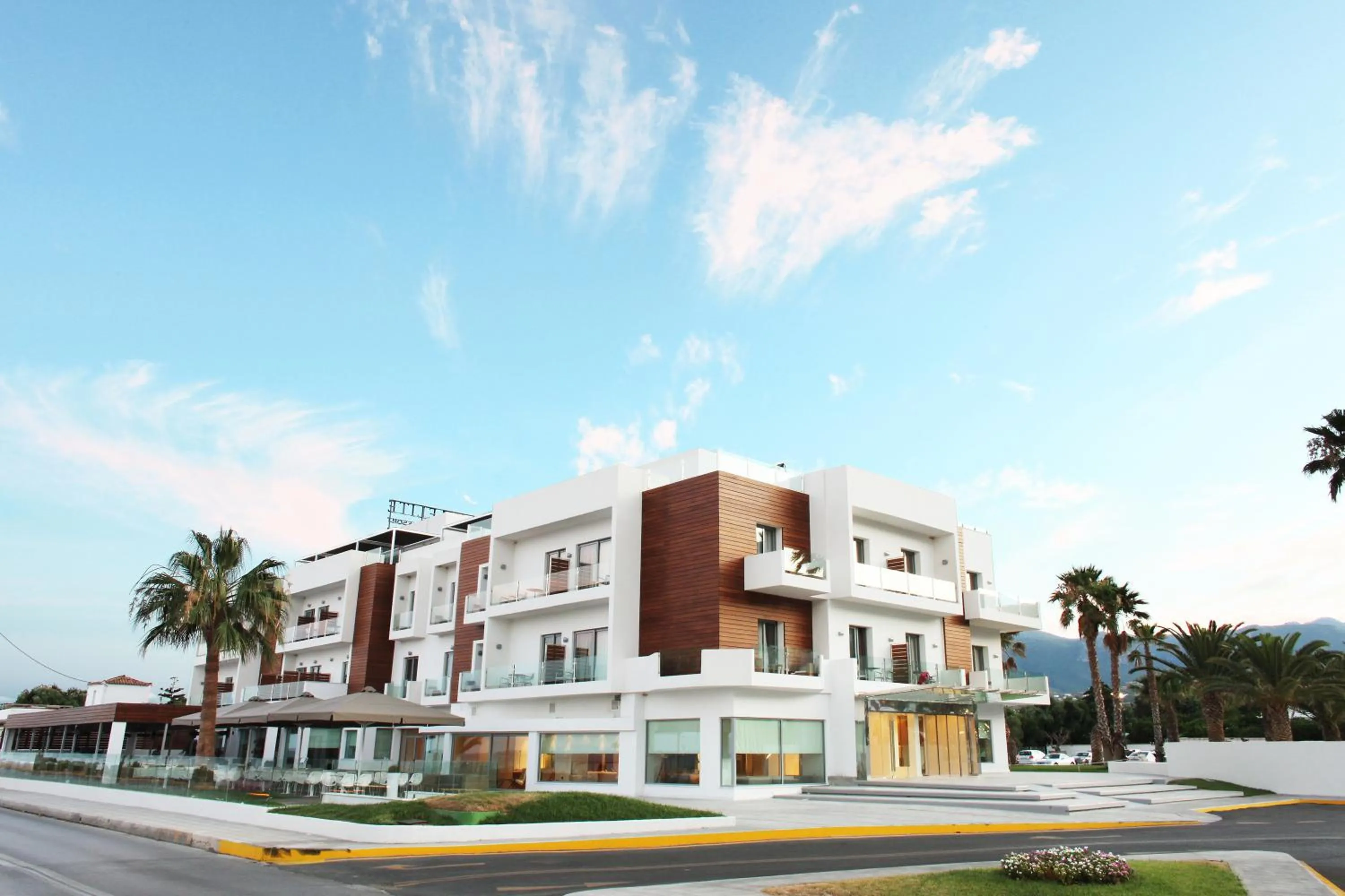 Property building in Elite City Resort