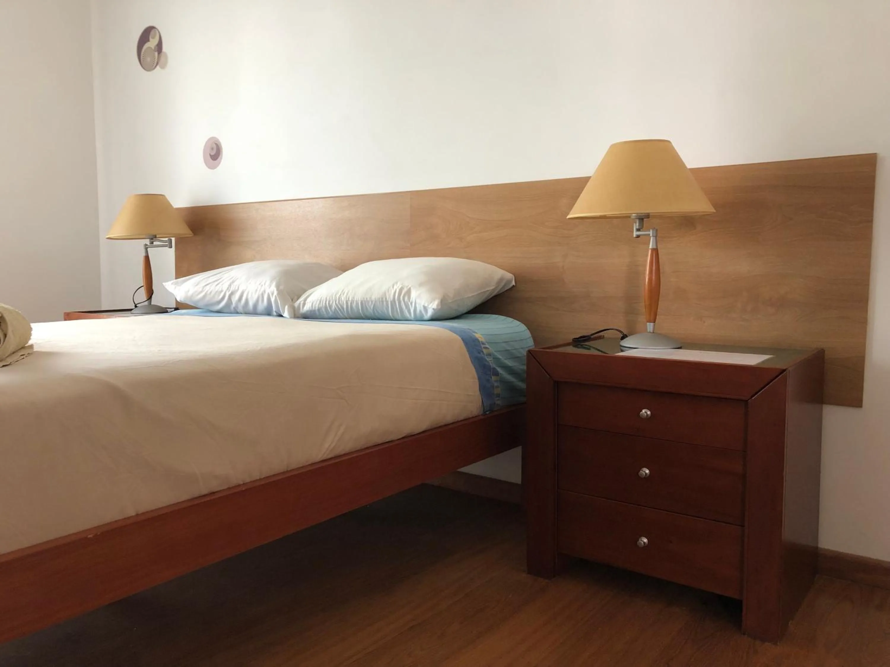 Bed in AZORES HOLIDAYS HOUSE -B&B - Suites - Self Check-in KEYBOARD