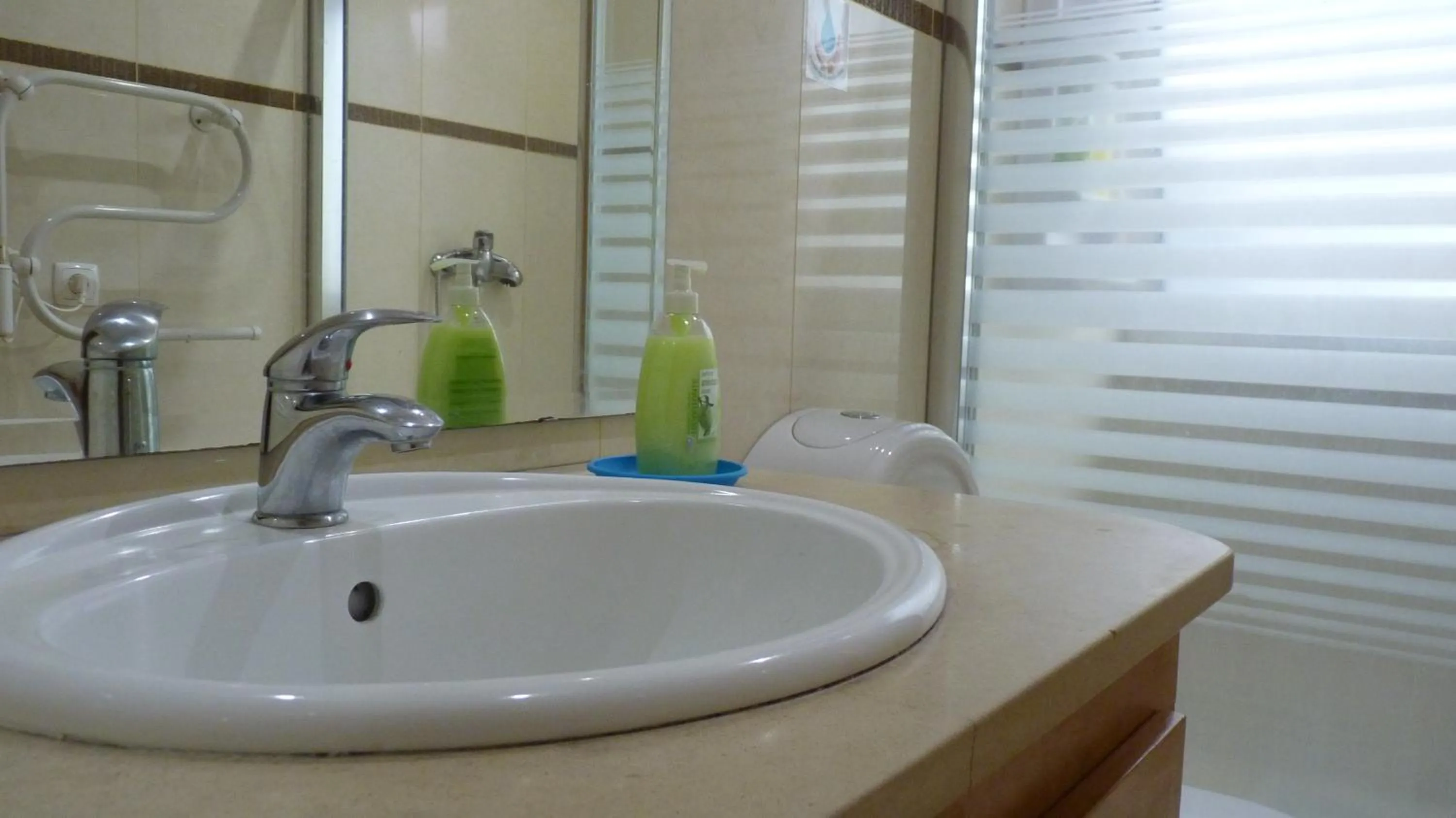 Toilet in AZORES HOLIDAYS HOUSE -B&B - Suites - Self Check-in KEYBOARD