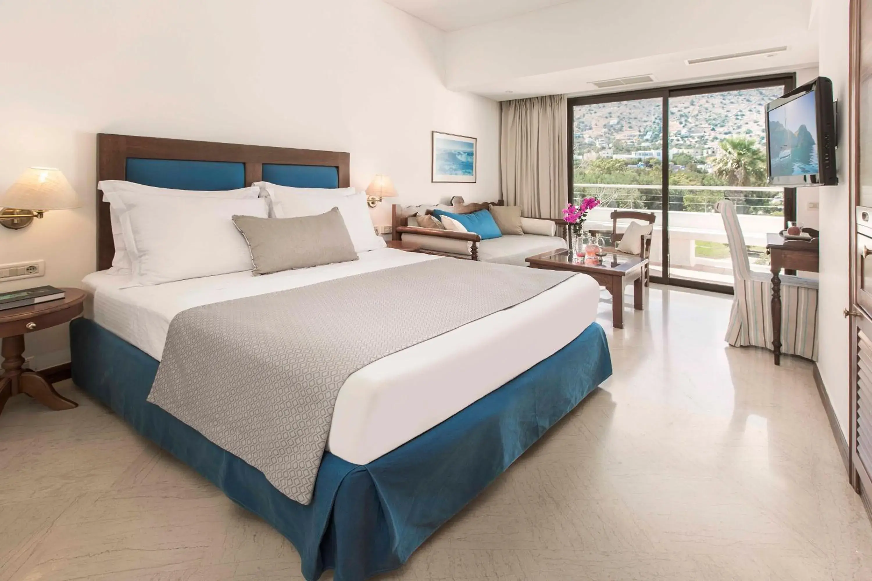 Family Rooms Garden View (2 Bedrooms & 2 Bathrooms) in Elounda Bay Palace, a Member of the Leading Hotels of the World Family Rooms Garden View (2 Bedrooms & 2 Bathrooms) in Elounda Bay Palace, a Member of the Leading Hotels of the World