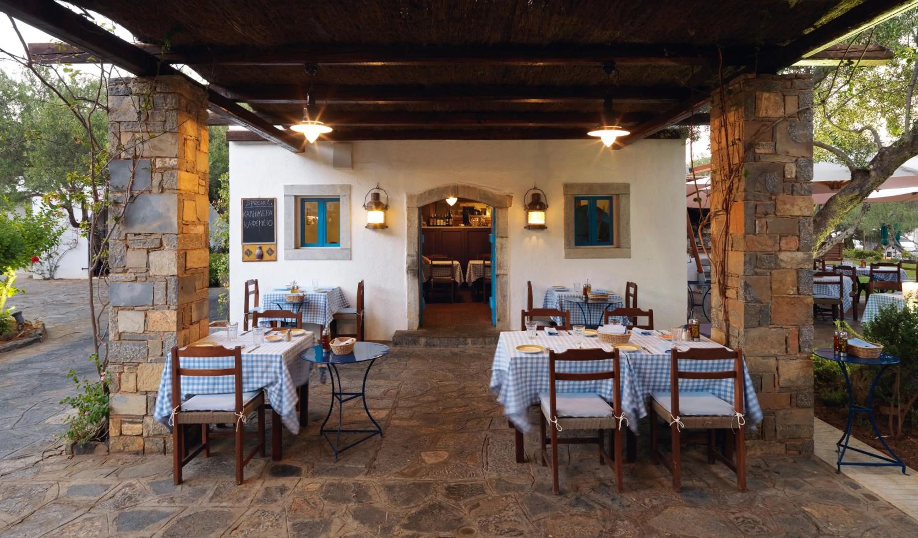 Restaurant/places to eat in Elounda Beach Hotel & Villas, a Member of the Leading Hotels of the World