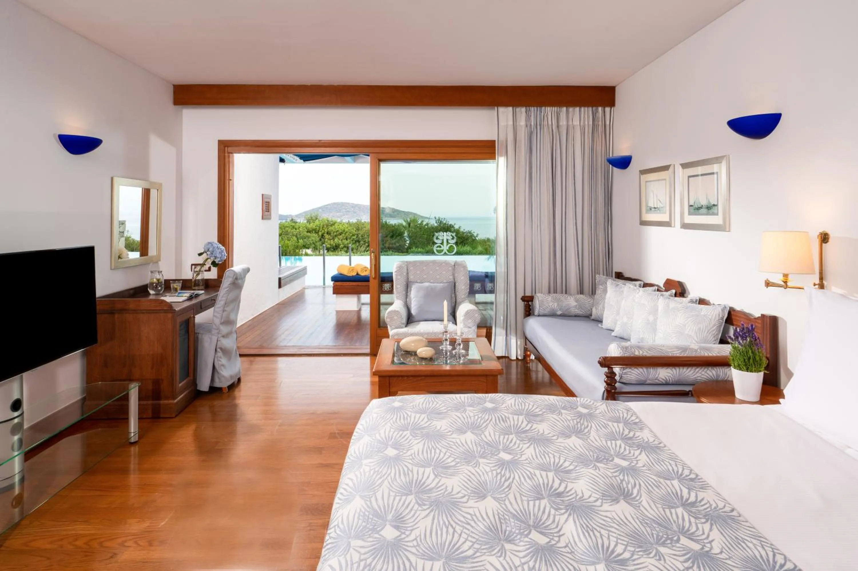 Bedroom, Bed in Elounda Beach Hotel & Villas, a Member of the Leading Hotels of the World