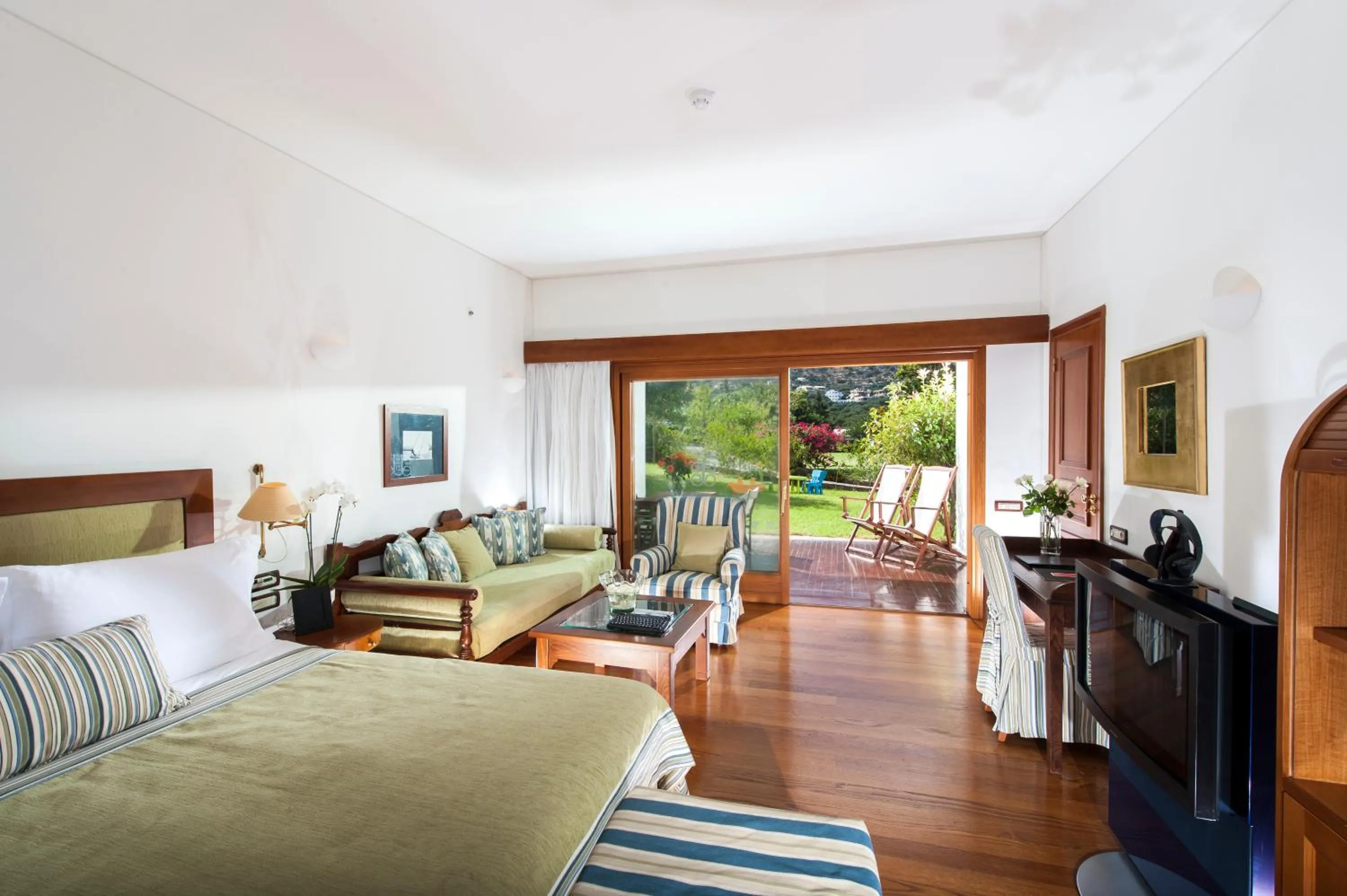 Balcony/Terrace in Elounda Beach Hotel & Villas, a Member of the Leading Hotels of the World