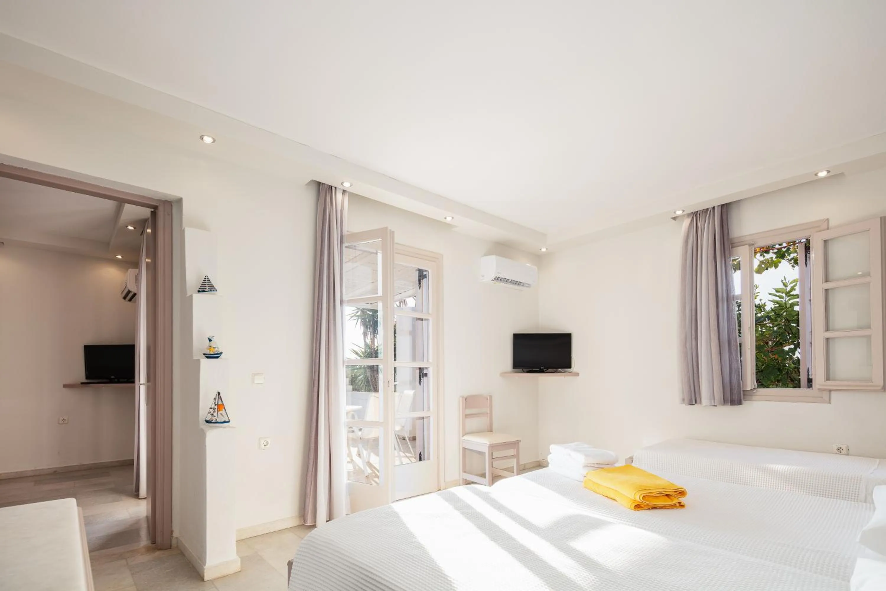 Bed in Kavuras Village Hotel & Suites