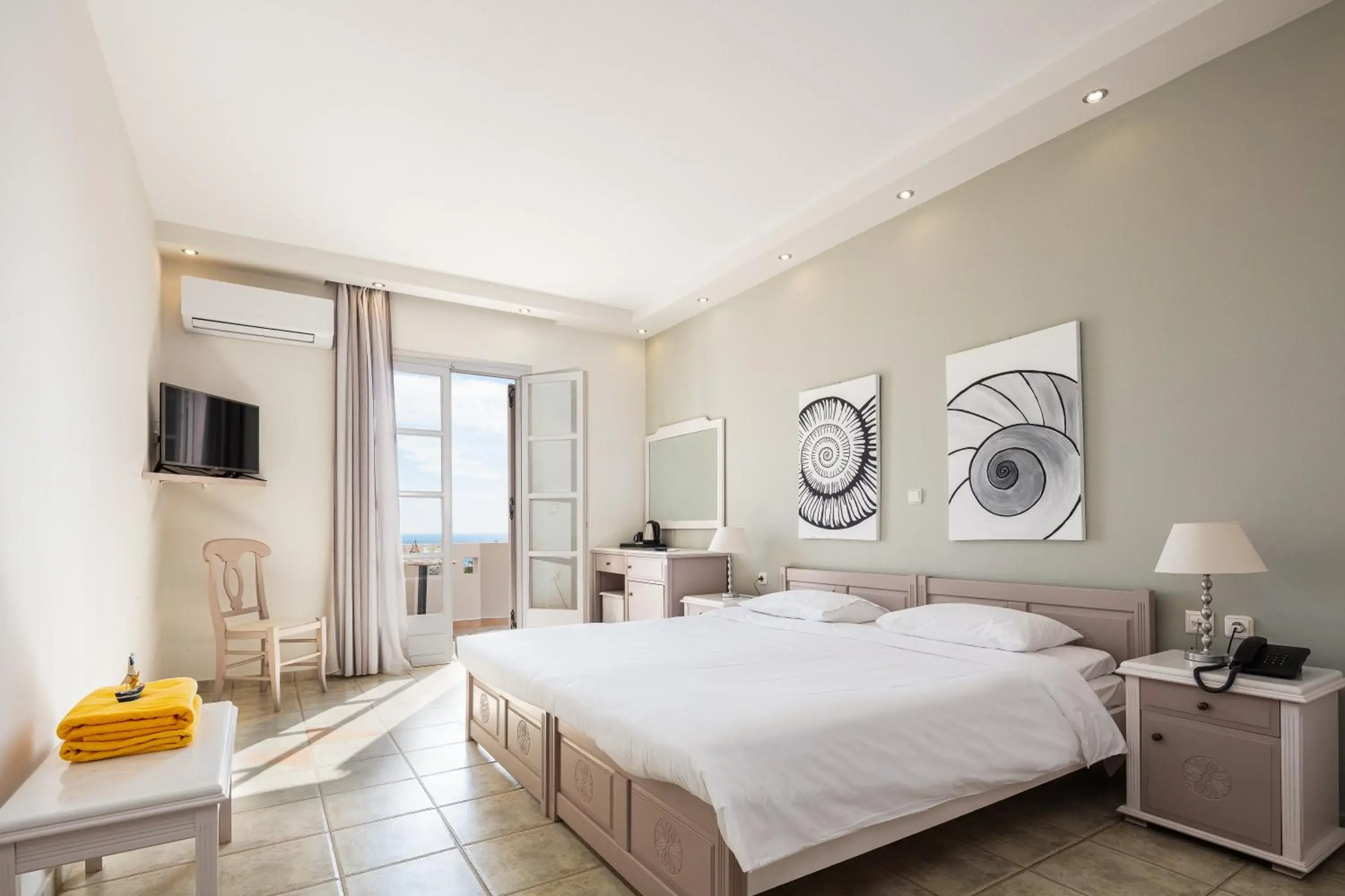 Standard Room with Sea View and Balcony in Kavuras Village Standard Room with Sea View and Balcony in Kavuras Village