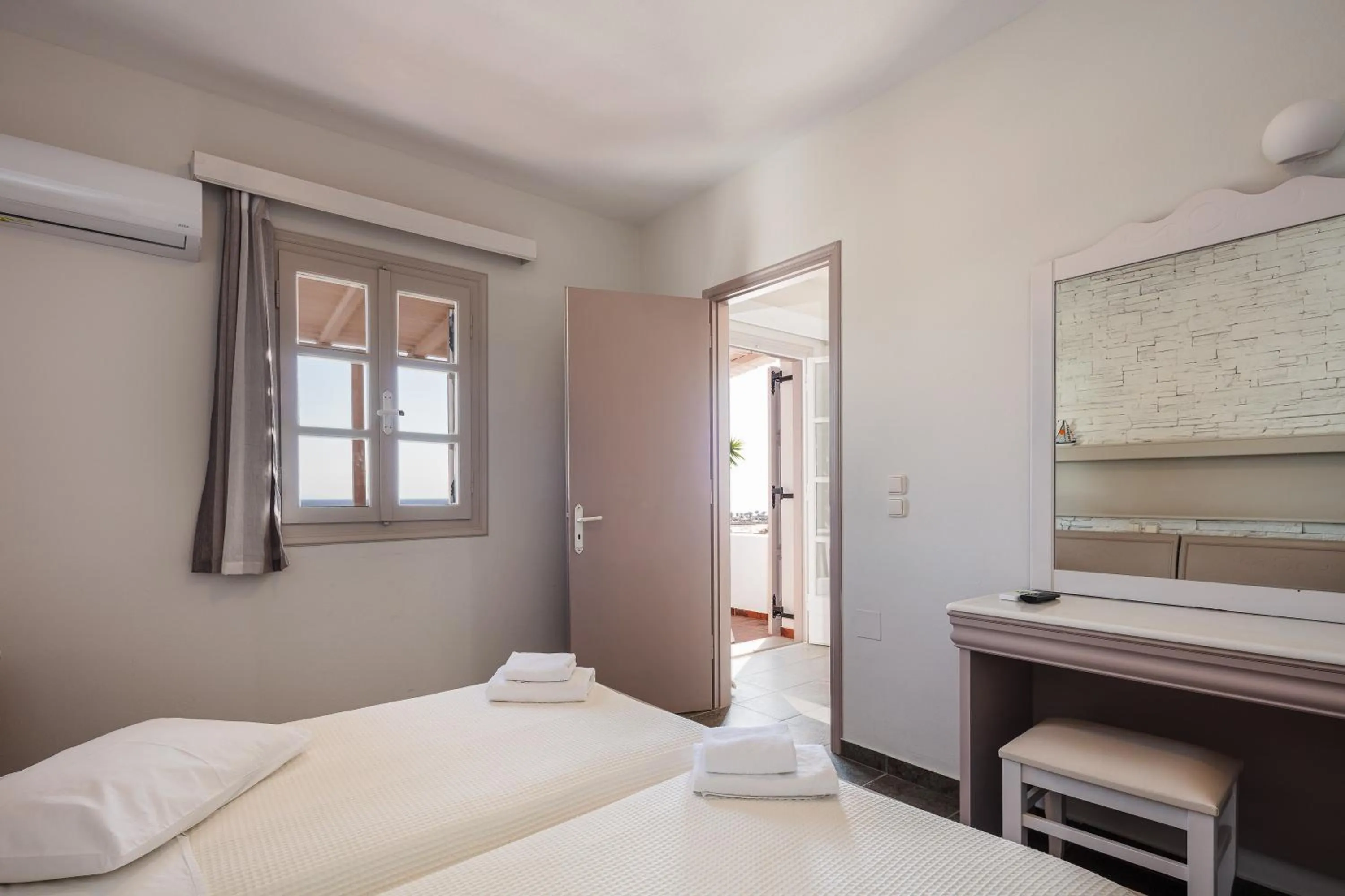 Bed in Kavuras Village Hotel & Suites