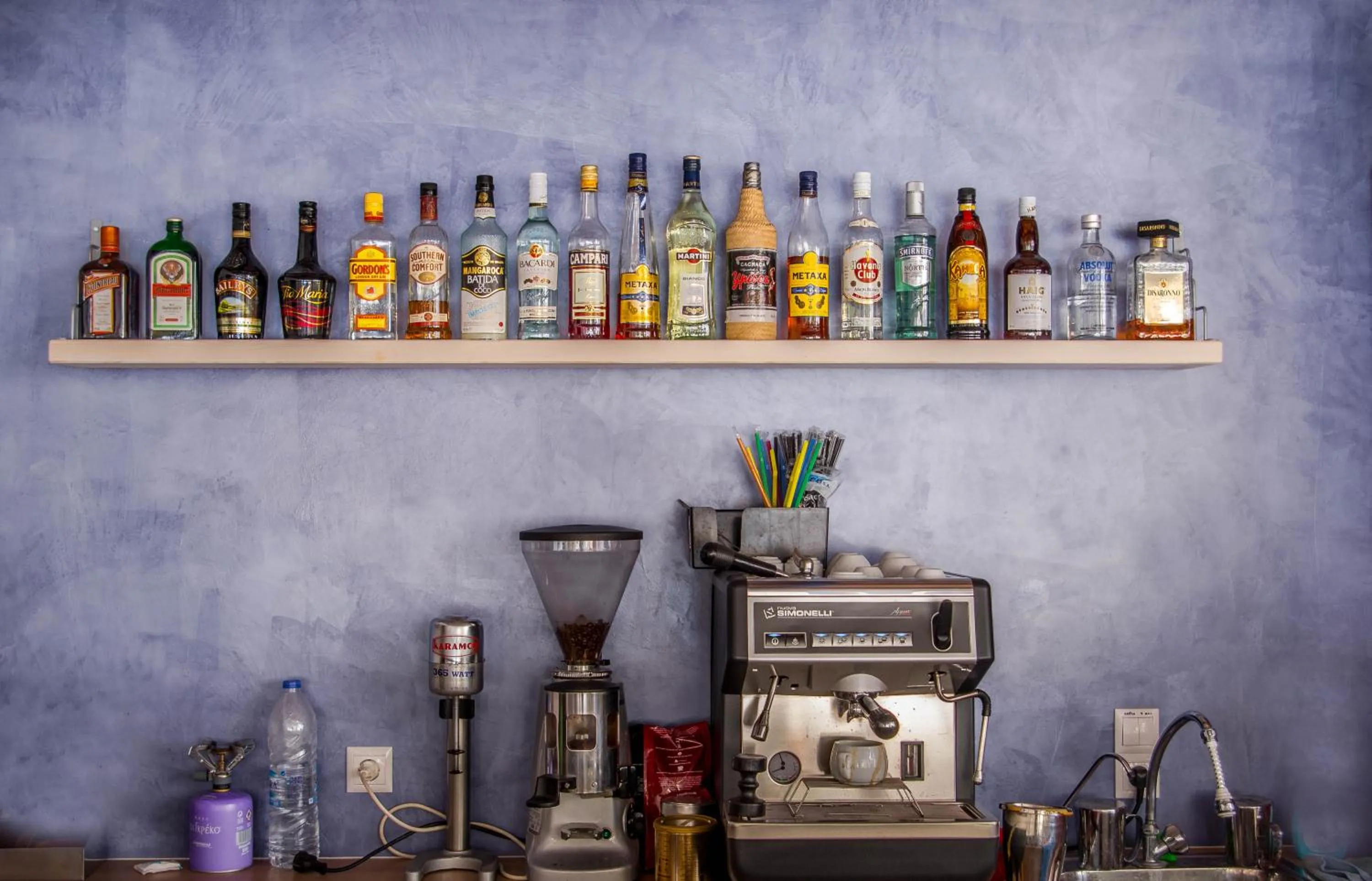 Lounge or bar in Remvi