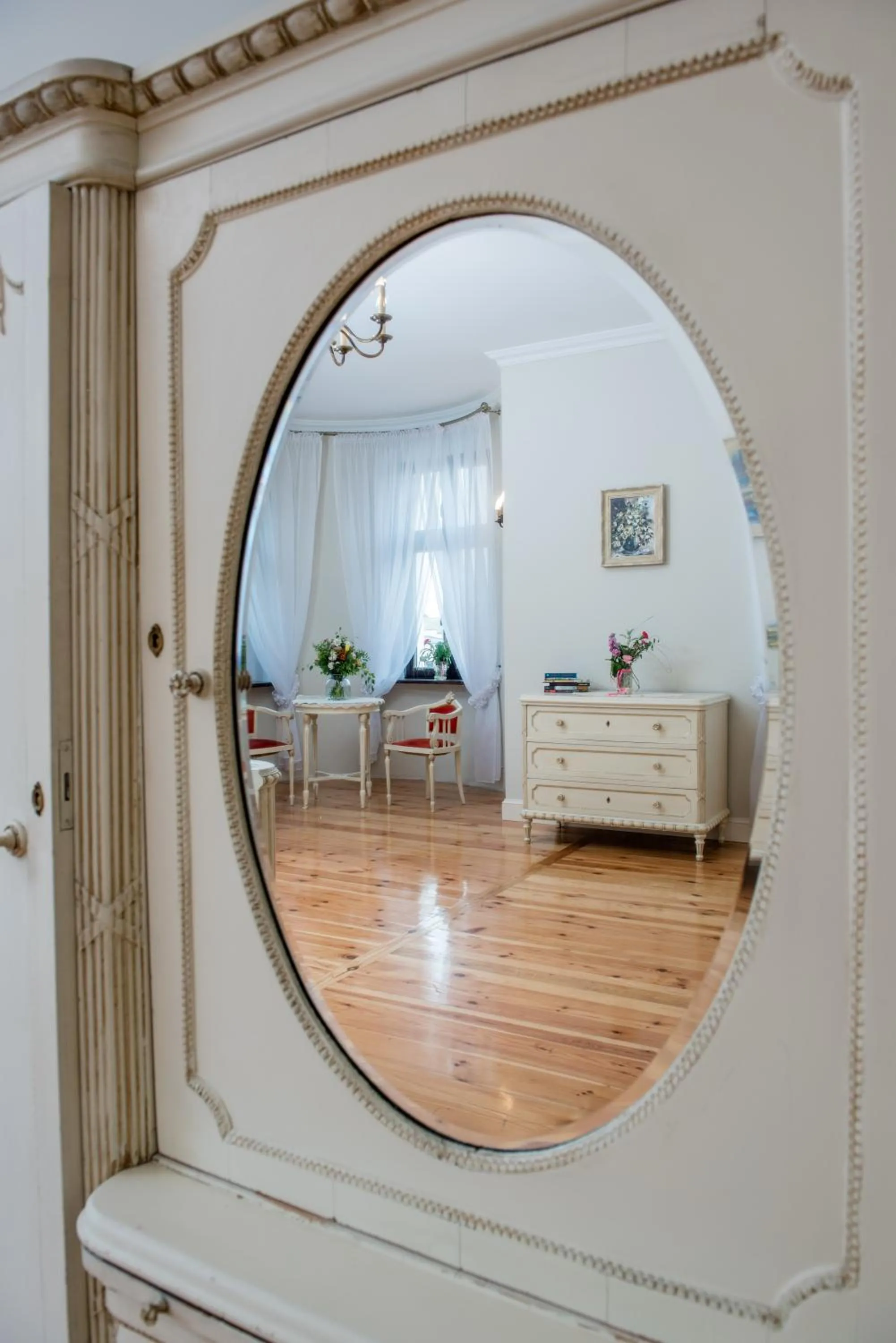 Photo of the whole room in Pałac w Orli - pokoje, restauracja