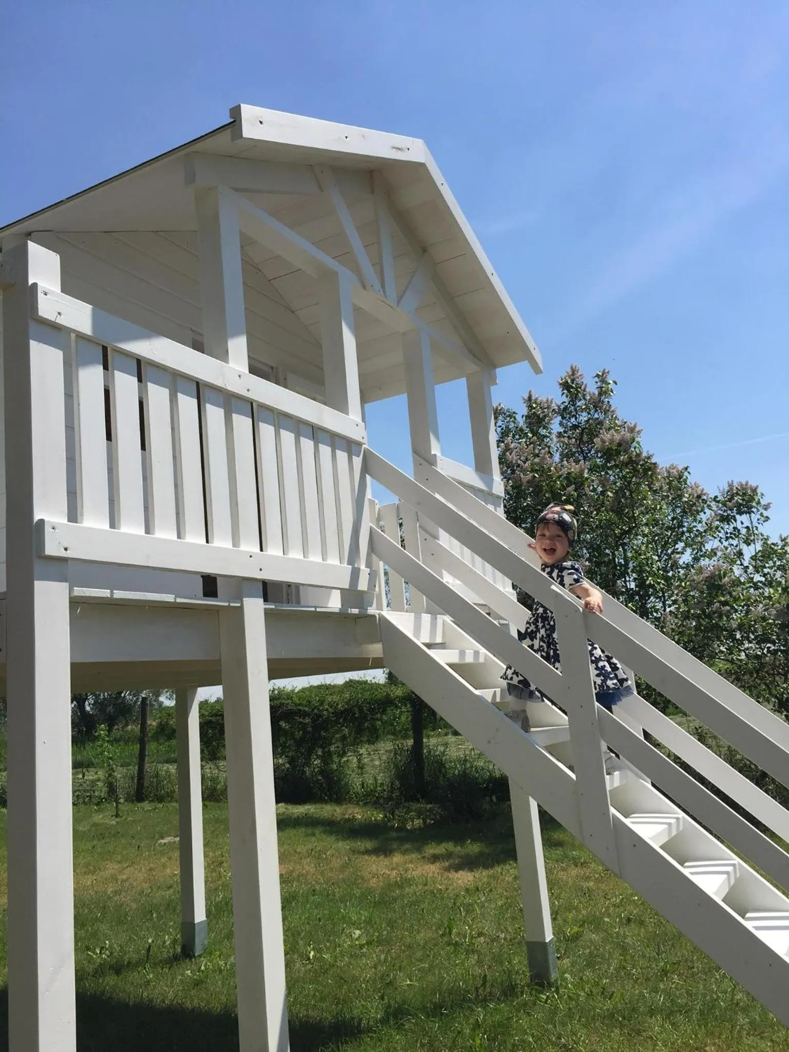 Children play ground in Pałac w Orli - pokoje, restauracja